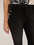 Jeans skinny con bottoni image number 2