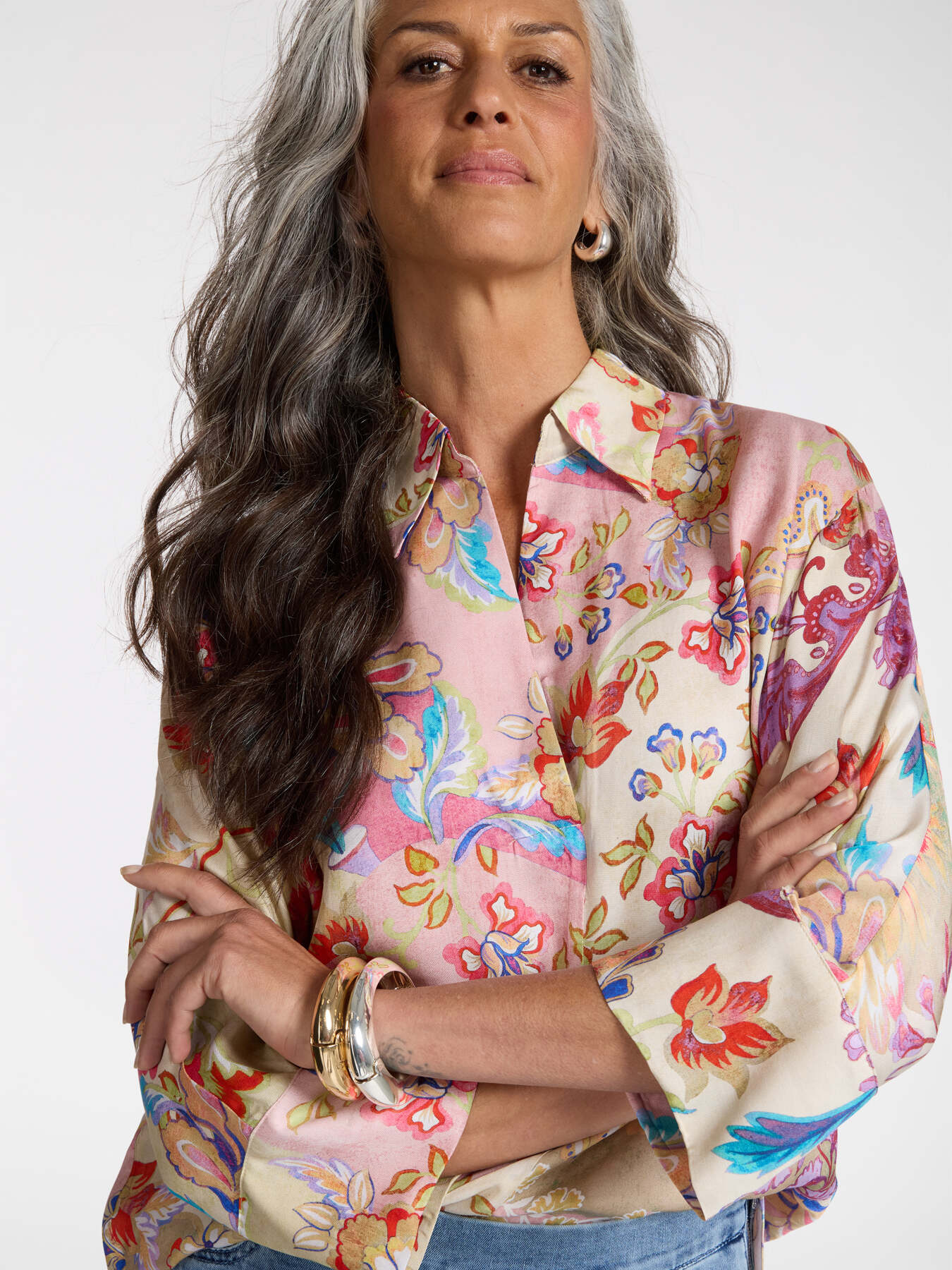 Camisa de viscosa estampada image number 3