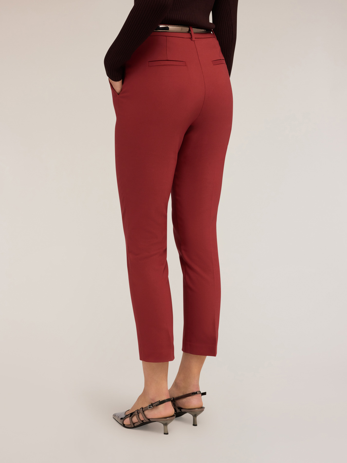 Hose mit regul&auml;rer Passform image number 1