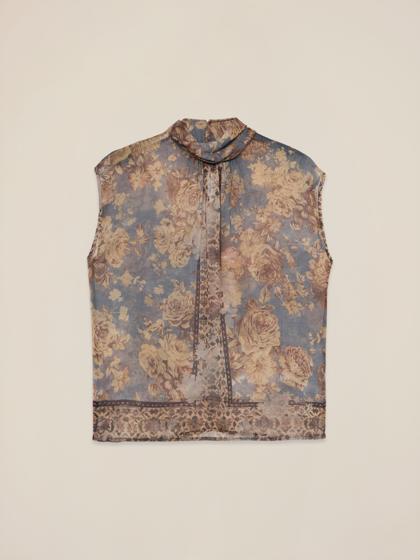 Blusa fantasia senza maniche image number 3