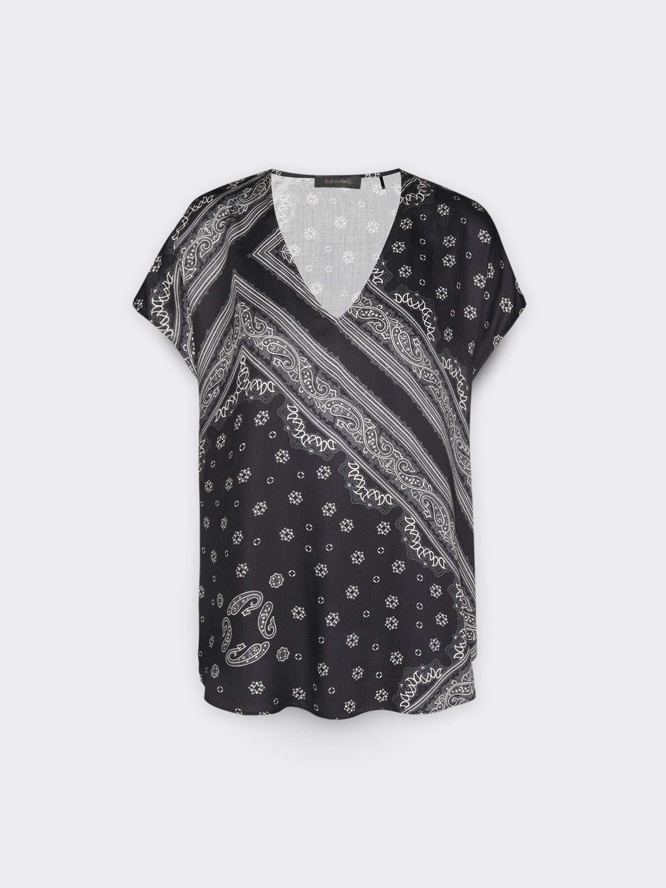 Bluse mit Schal-Print image number 4