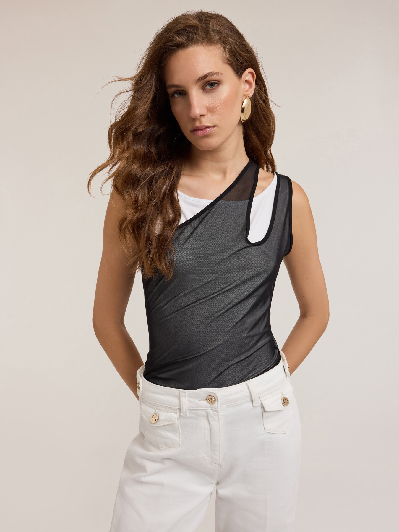 Top in jersey con canotta in tulle image number 0
