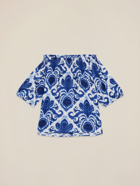 Off-shoulder blouse