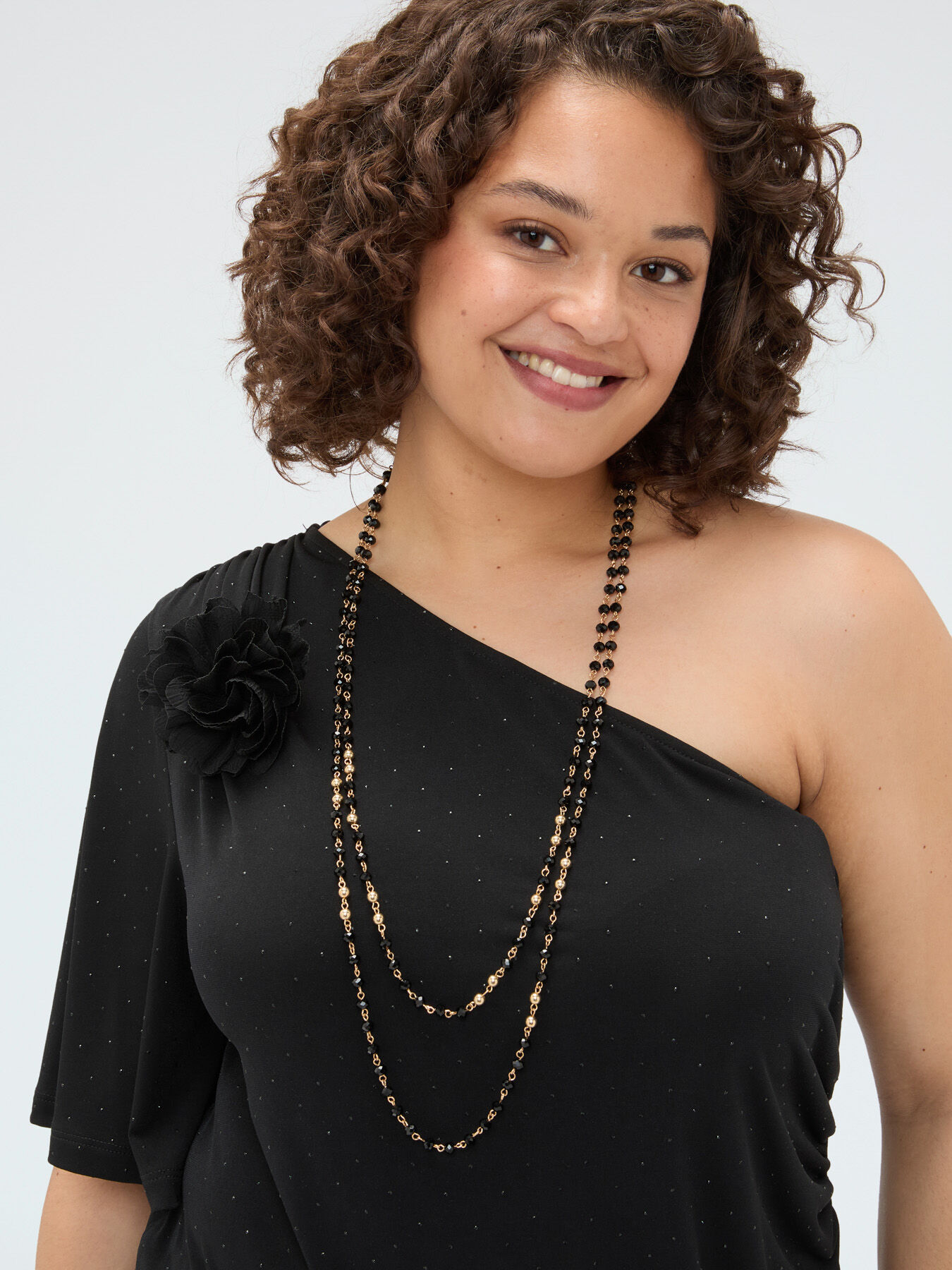Collier avec broche fleur en tulle image number 7