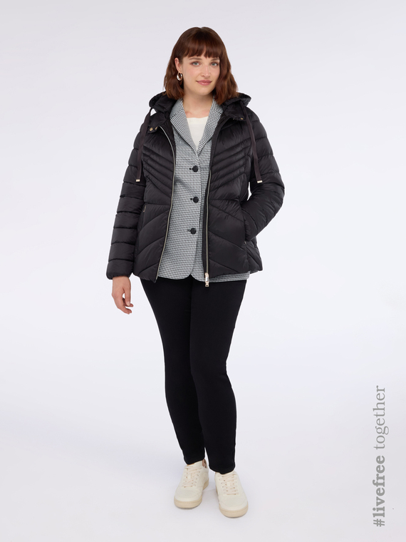 Doudoune matelassée motif chevron avec capuche