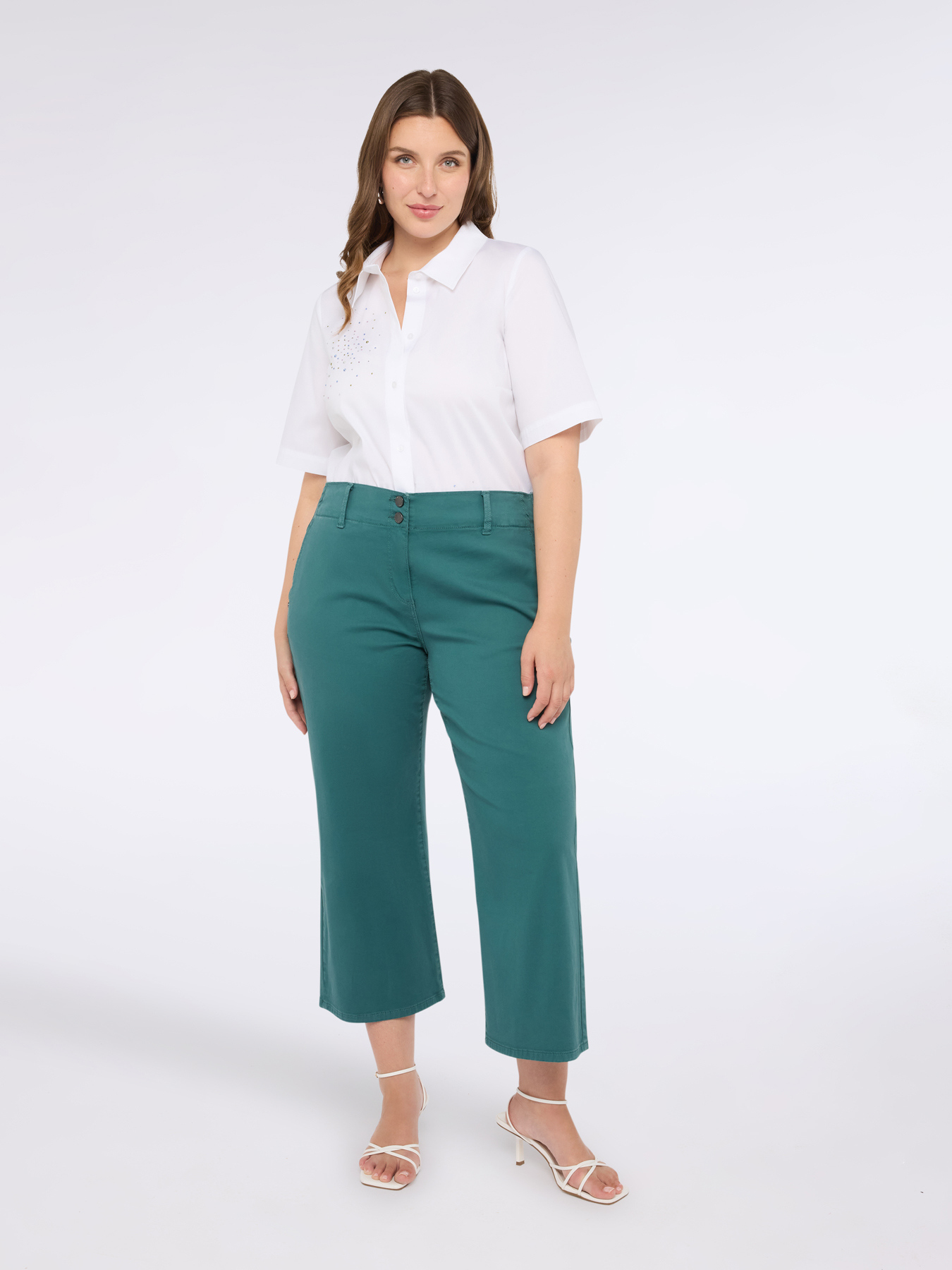 Camisa con aplicaciones luminosas image number 2