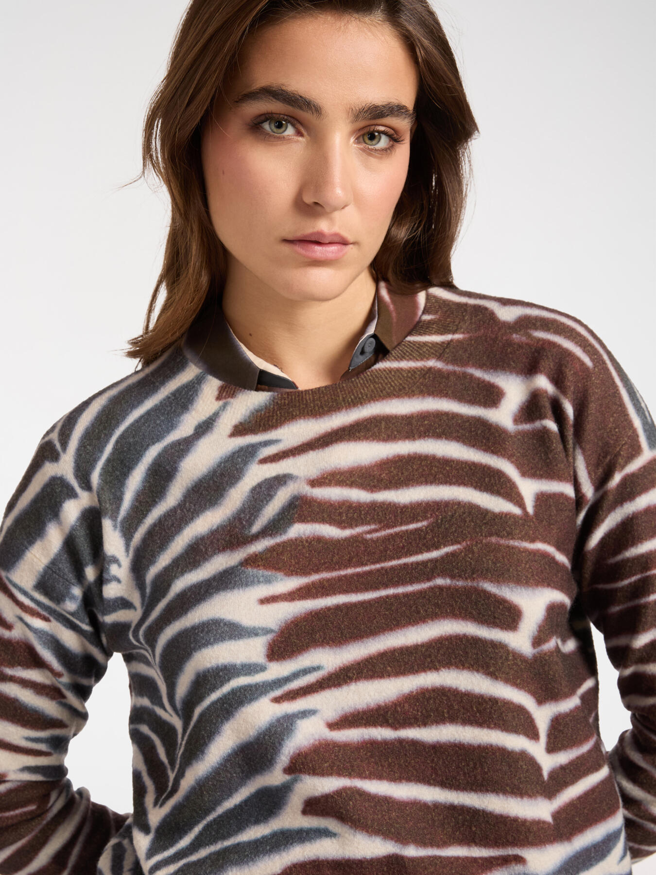 Maglia stampata animalier image number 3