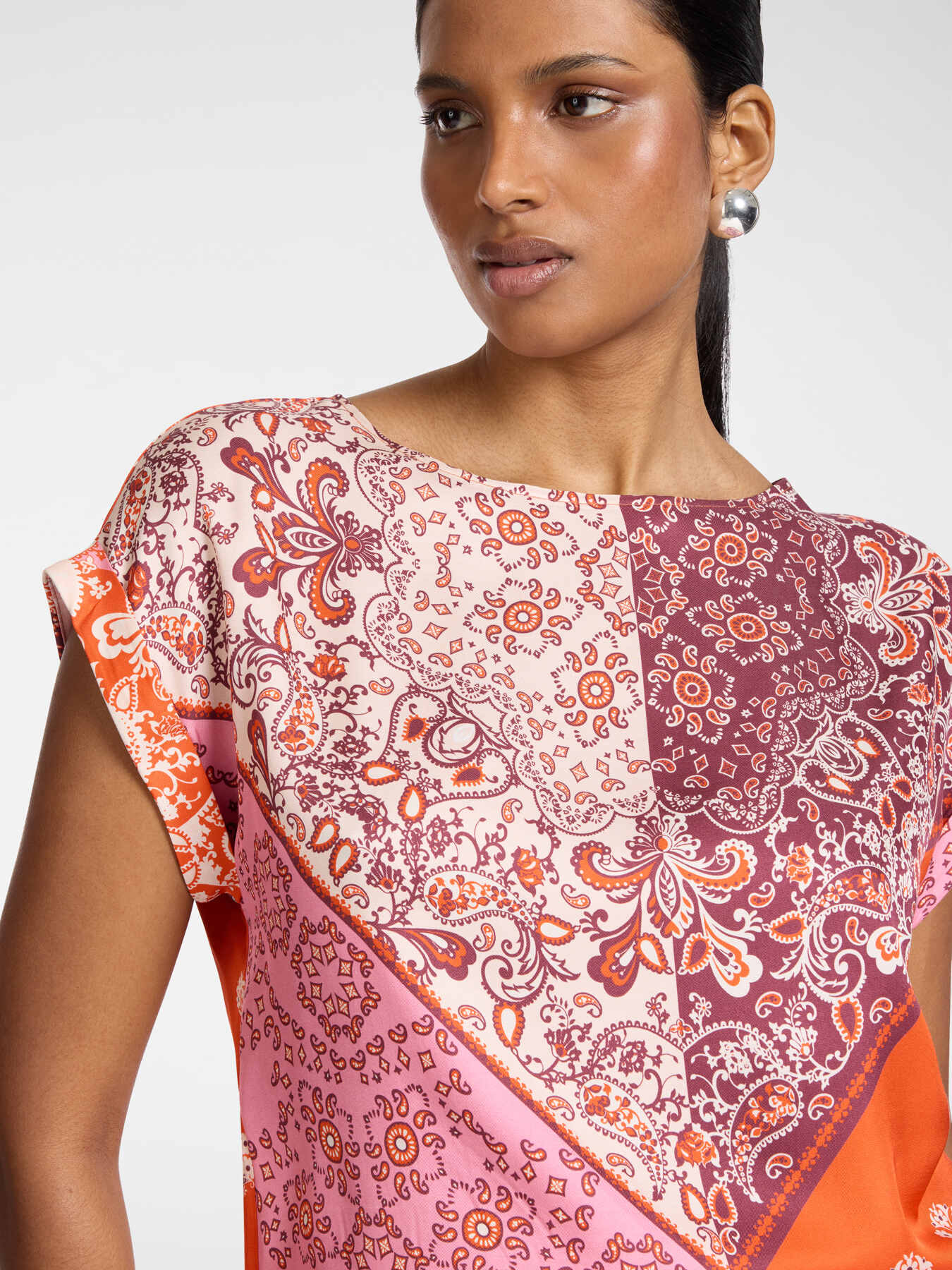 Blusa in viscosa stampata image number 3