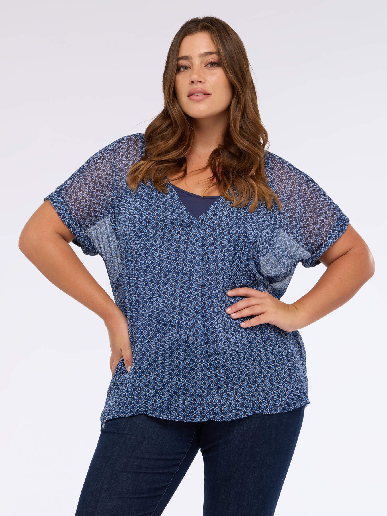 Blusa in creponne con scollo a V image number 0