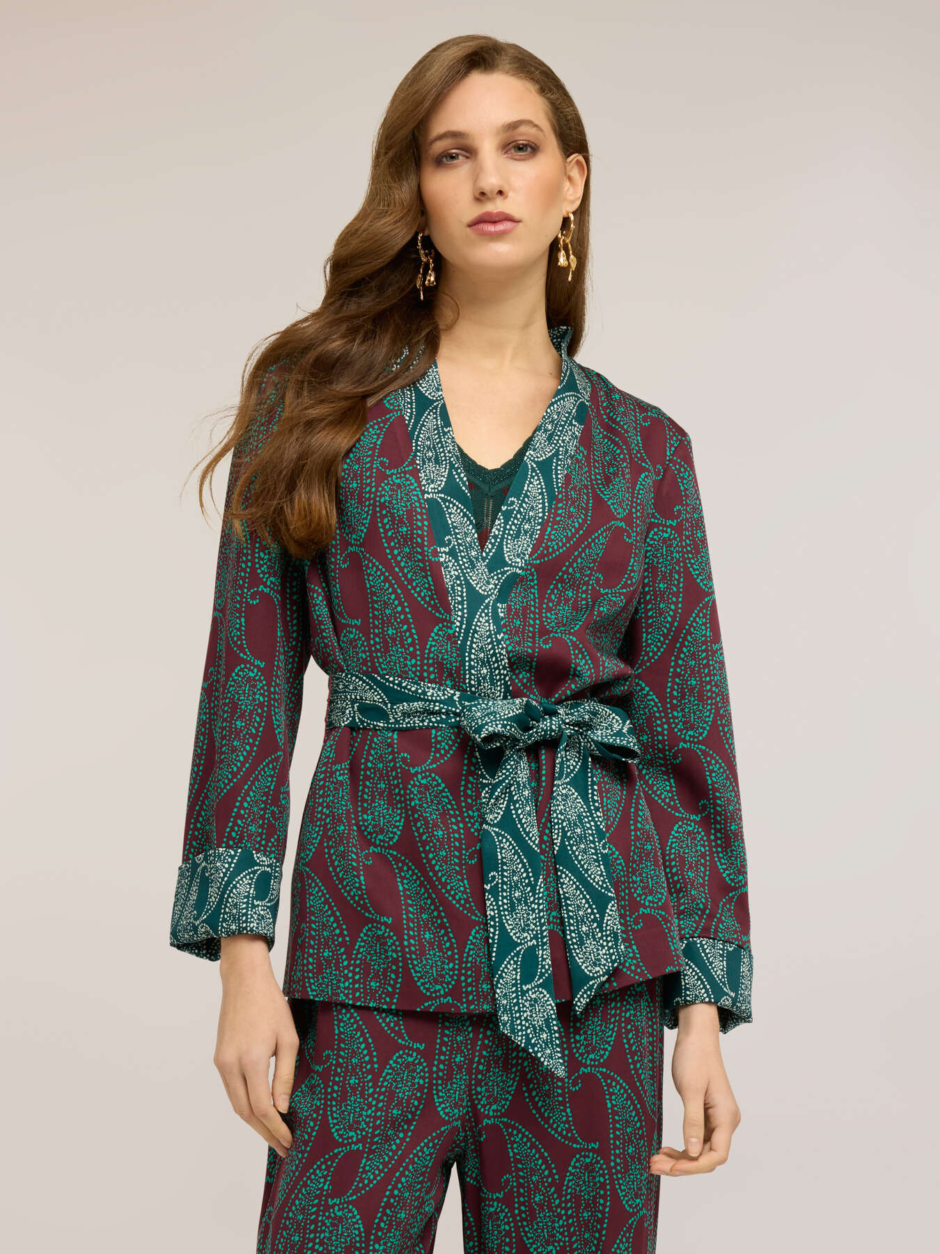 Unstructured jacket in cashmere print satin image number 2
