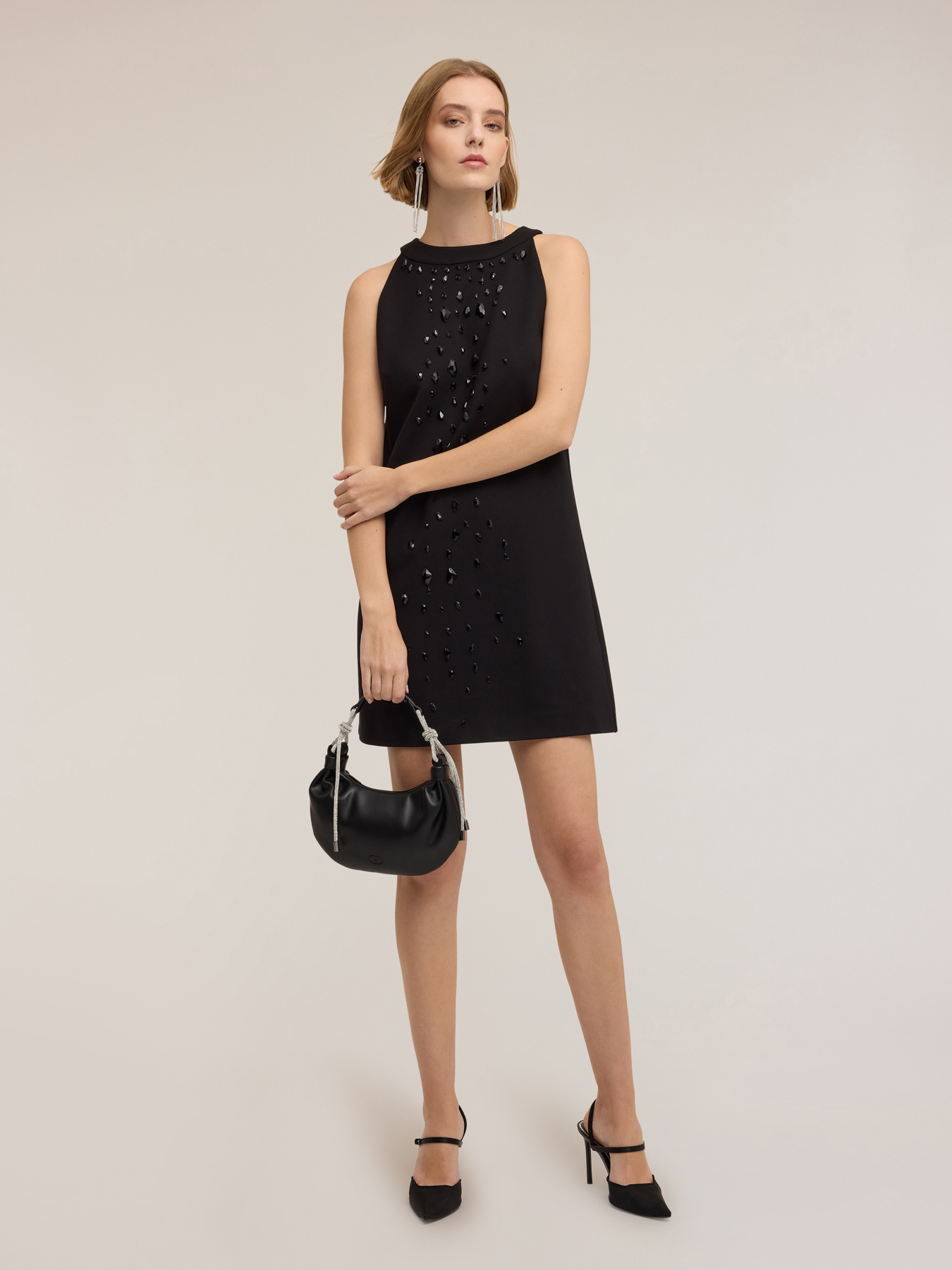 Schlauchkleid aus Mail&auml;nder Strick mit Applikationen image number 0