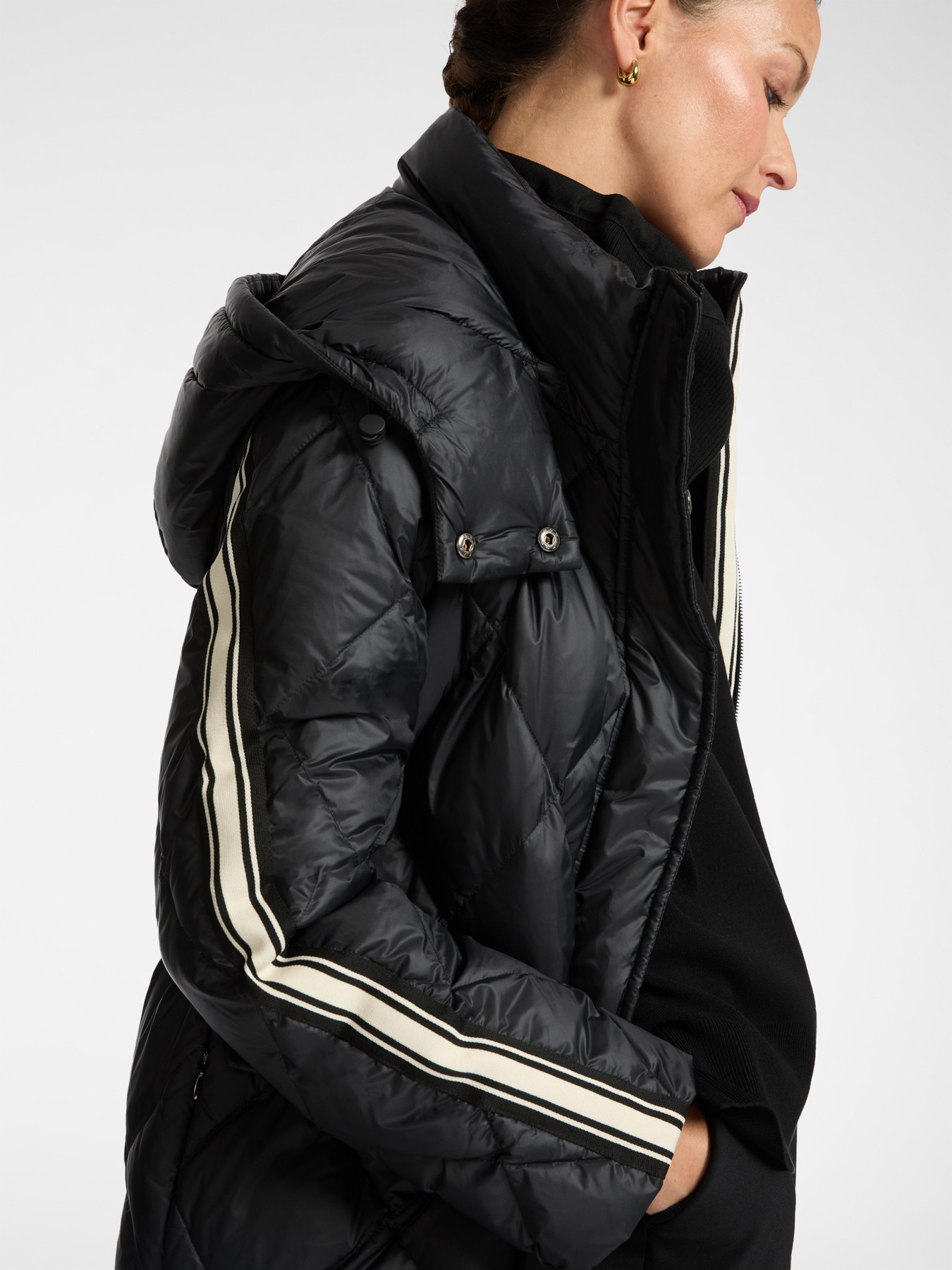 Active style down jacket image number 3