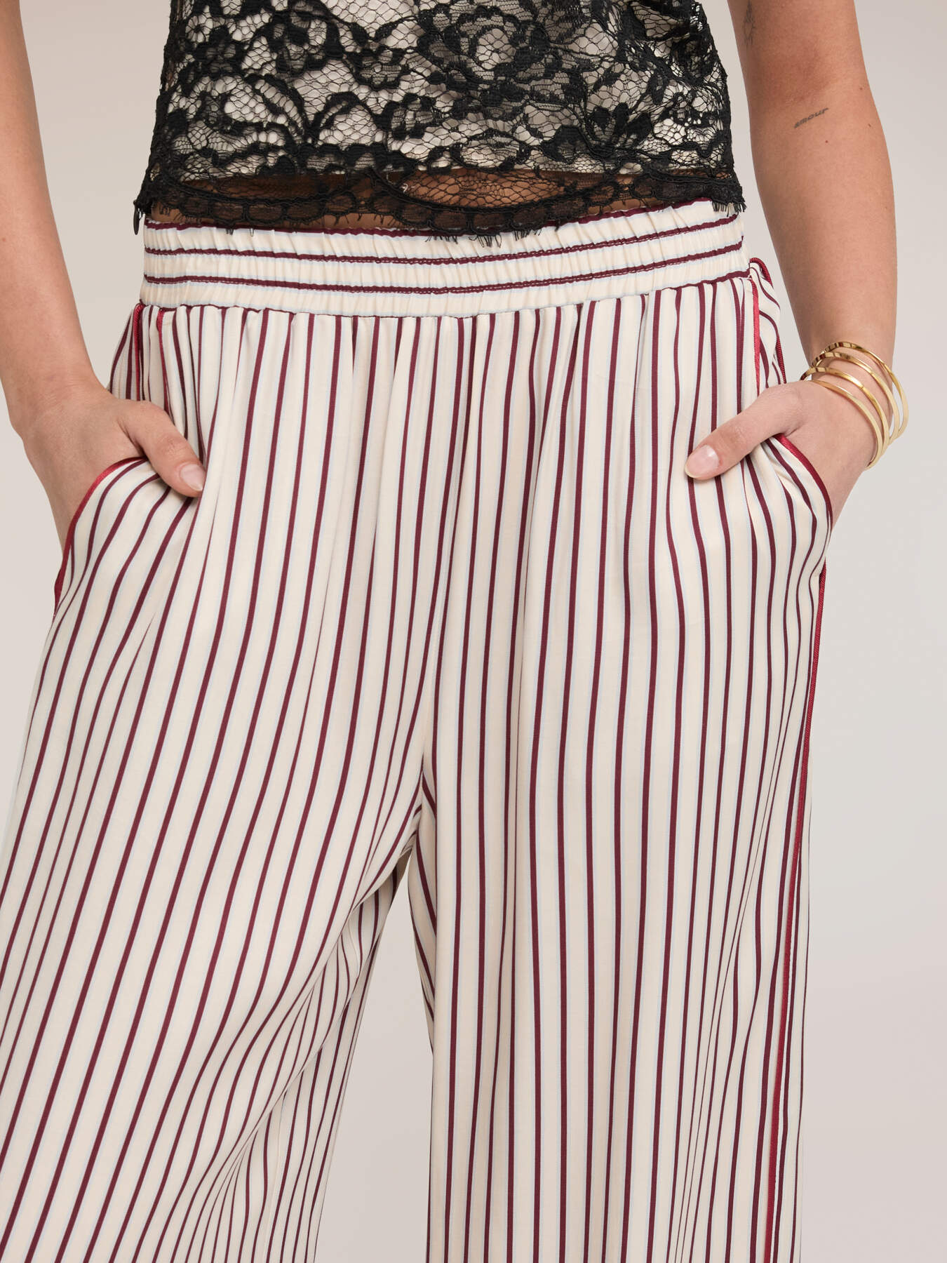 Pantalon palazzo en twill de viscose image number 2
