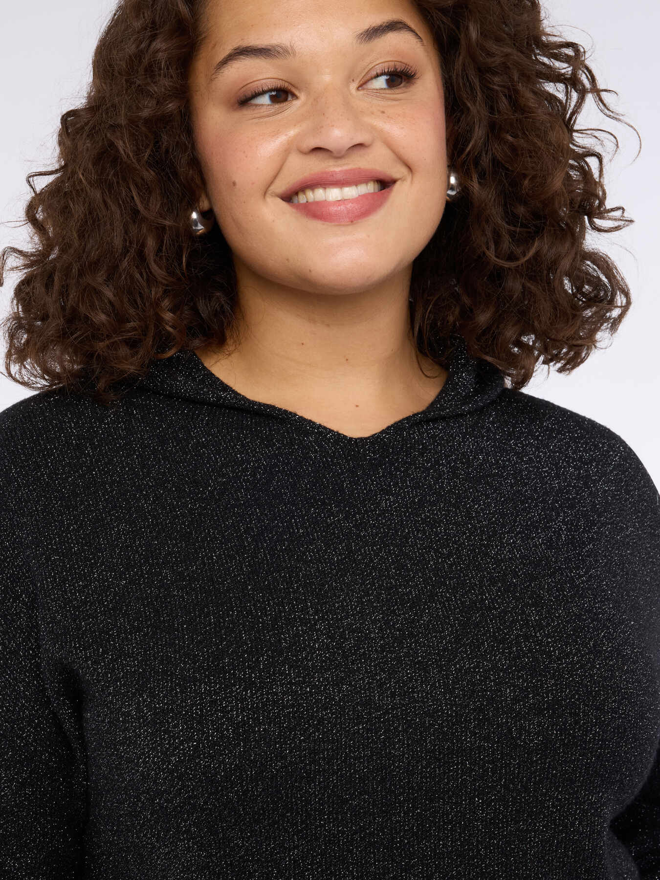 Maglia con cappuccio in misto viscosa image number 3