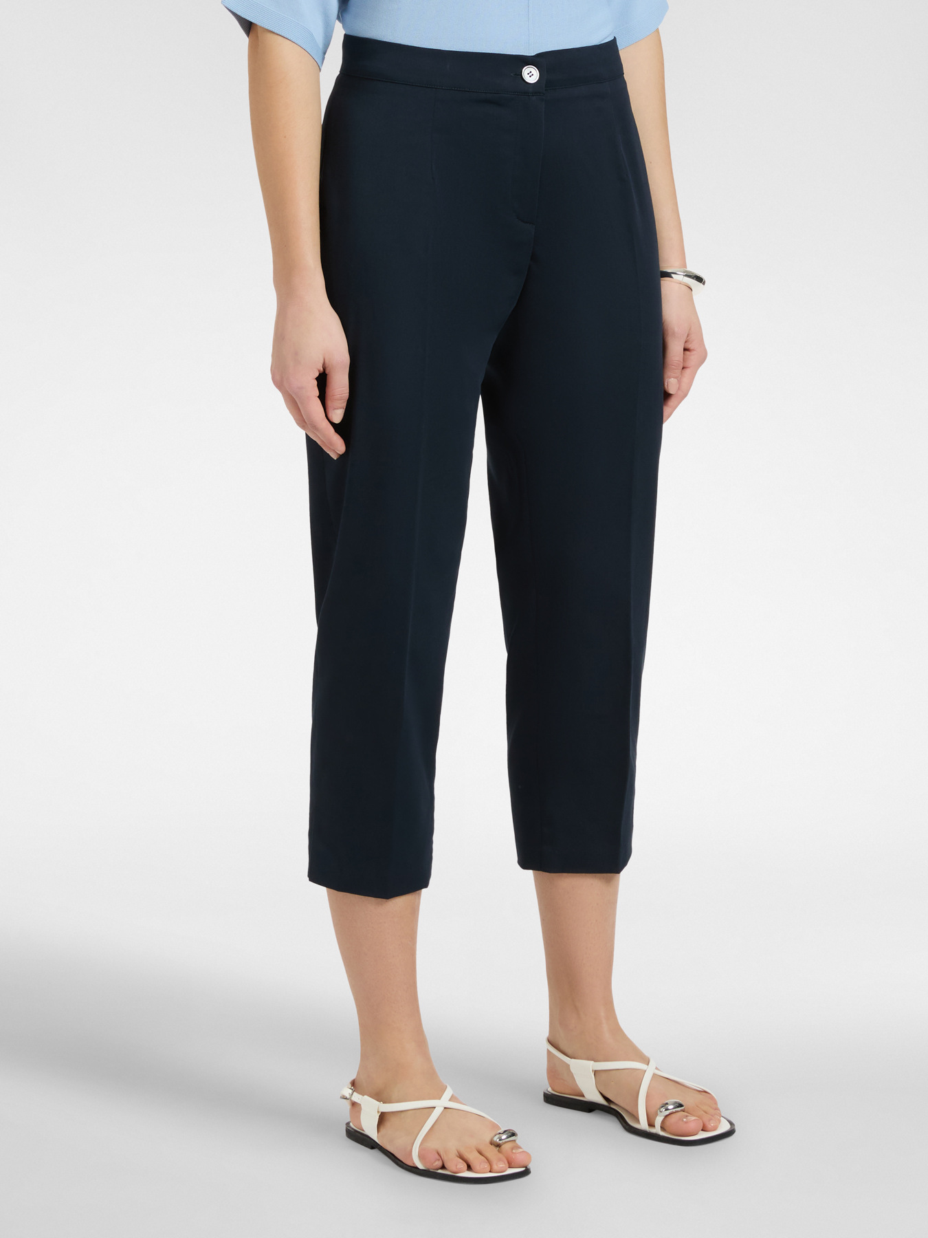 Straight-leg trousers in stretch satin image number 2