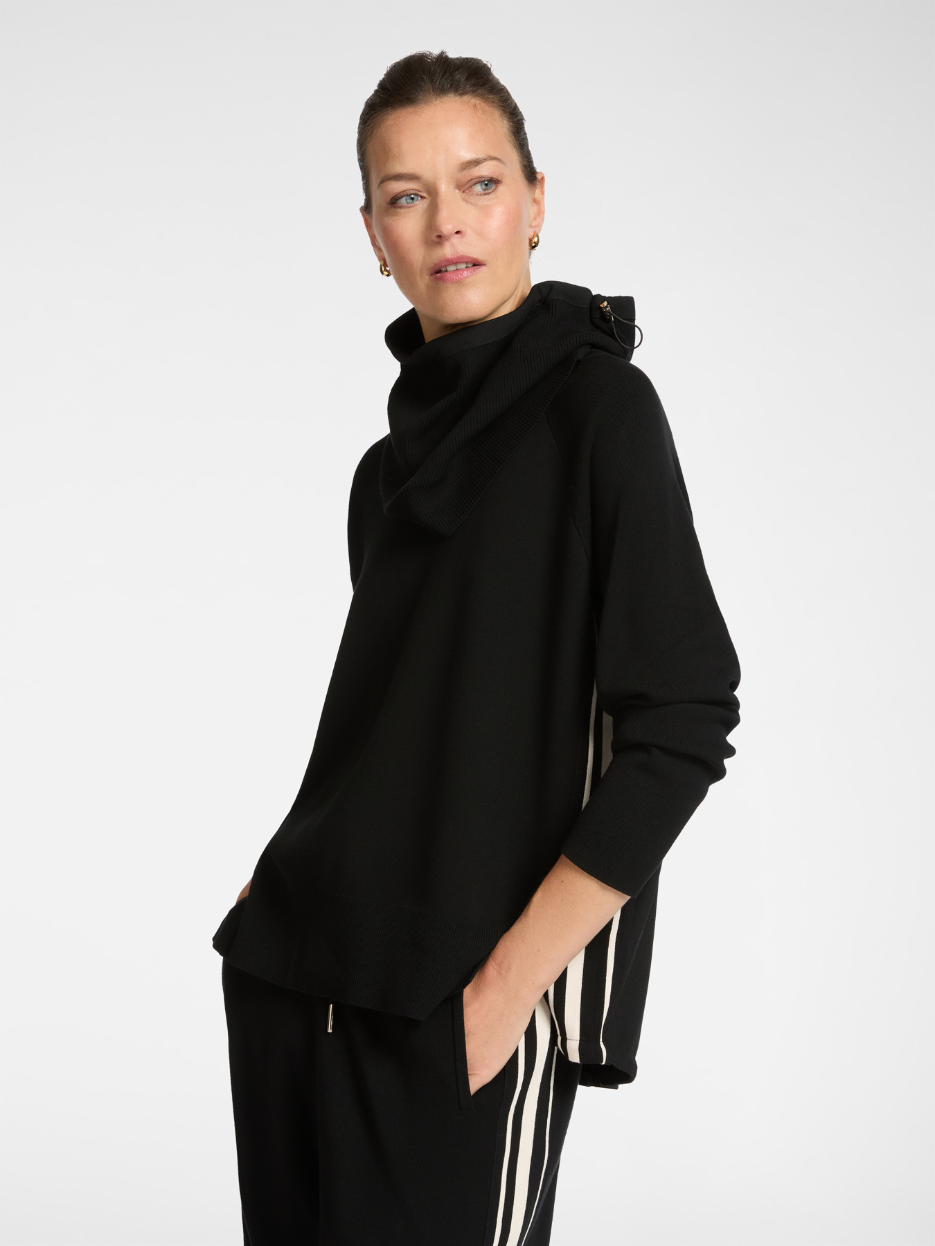 Maglia con bordi a righe image number 3