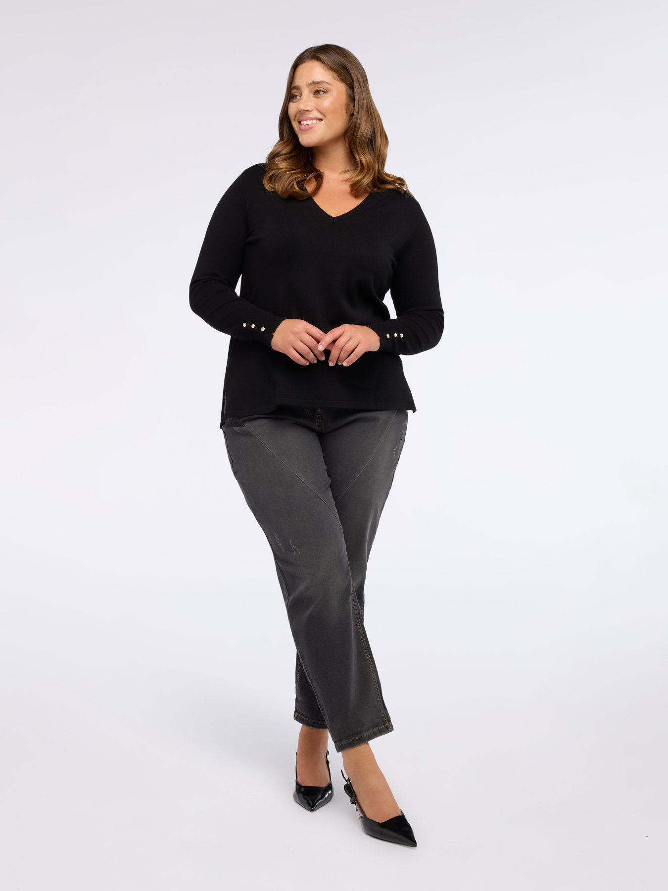 Pullover mit V-Ausschnitt und Kn&ouml;pfen an den Manschetten image number 0