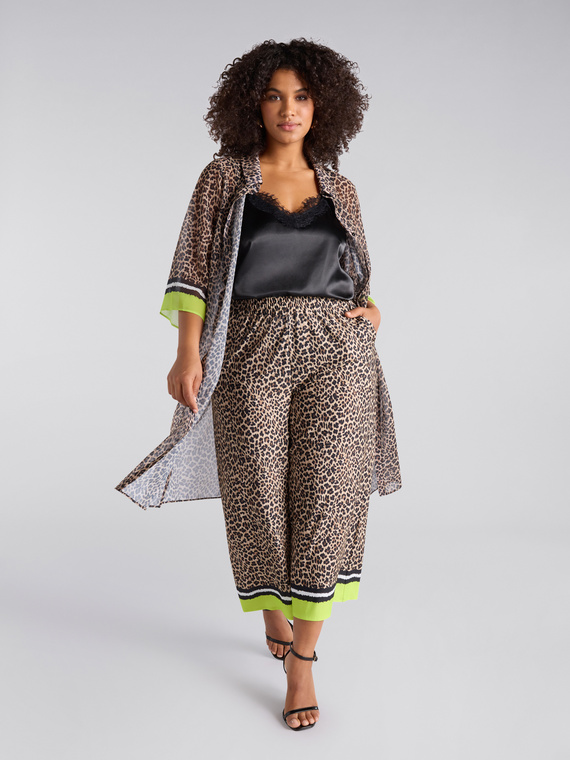 Top in raso con pizzo