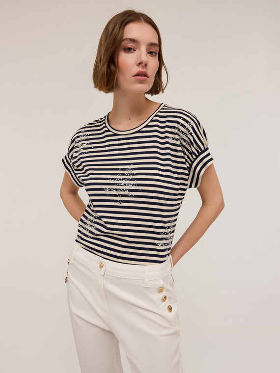 T-shirt à rayures avec strass et pierreries