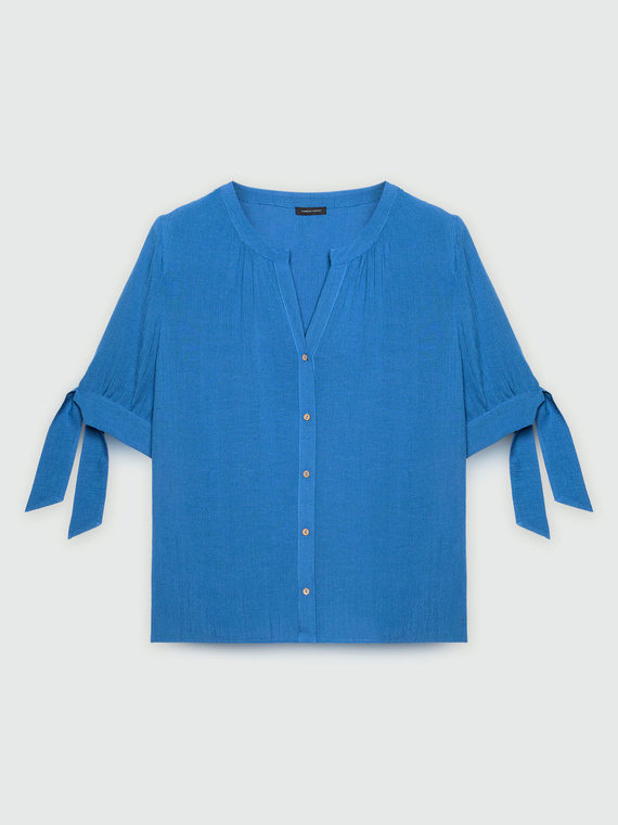 Hemdbluse mit Knoten an den Ärmeln