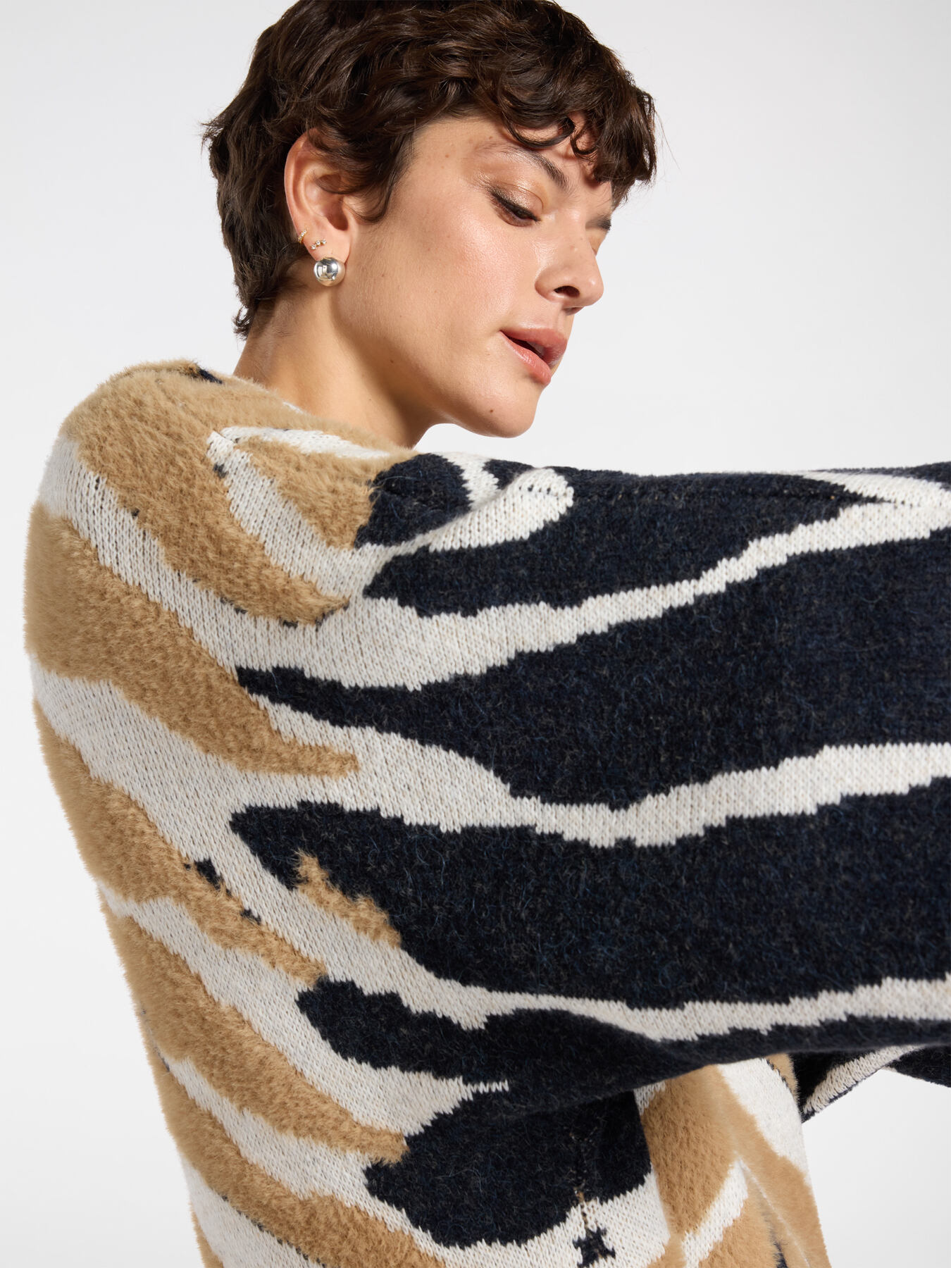 Su&eacute;ter animalier oversized image number 3