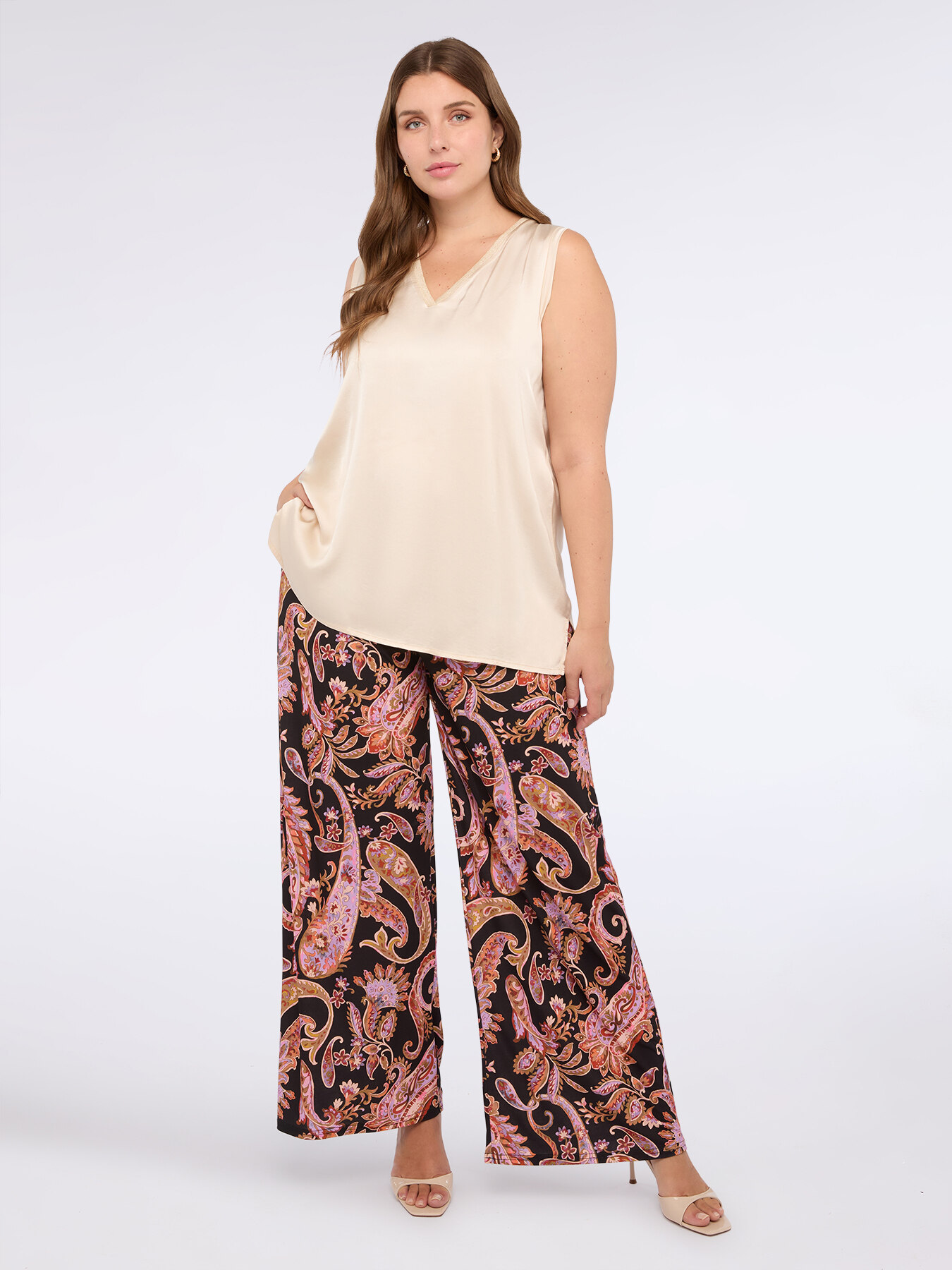 Satin-Top mit V-Ausschnitt image number 0