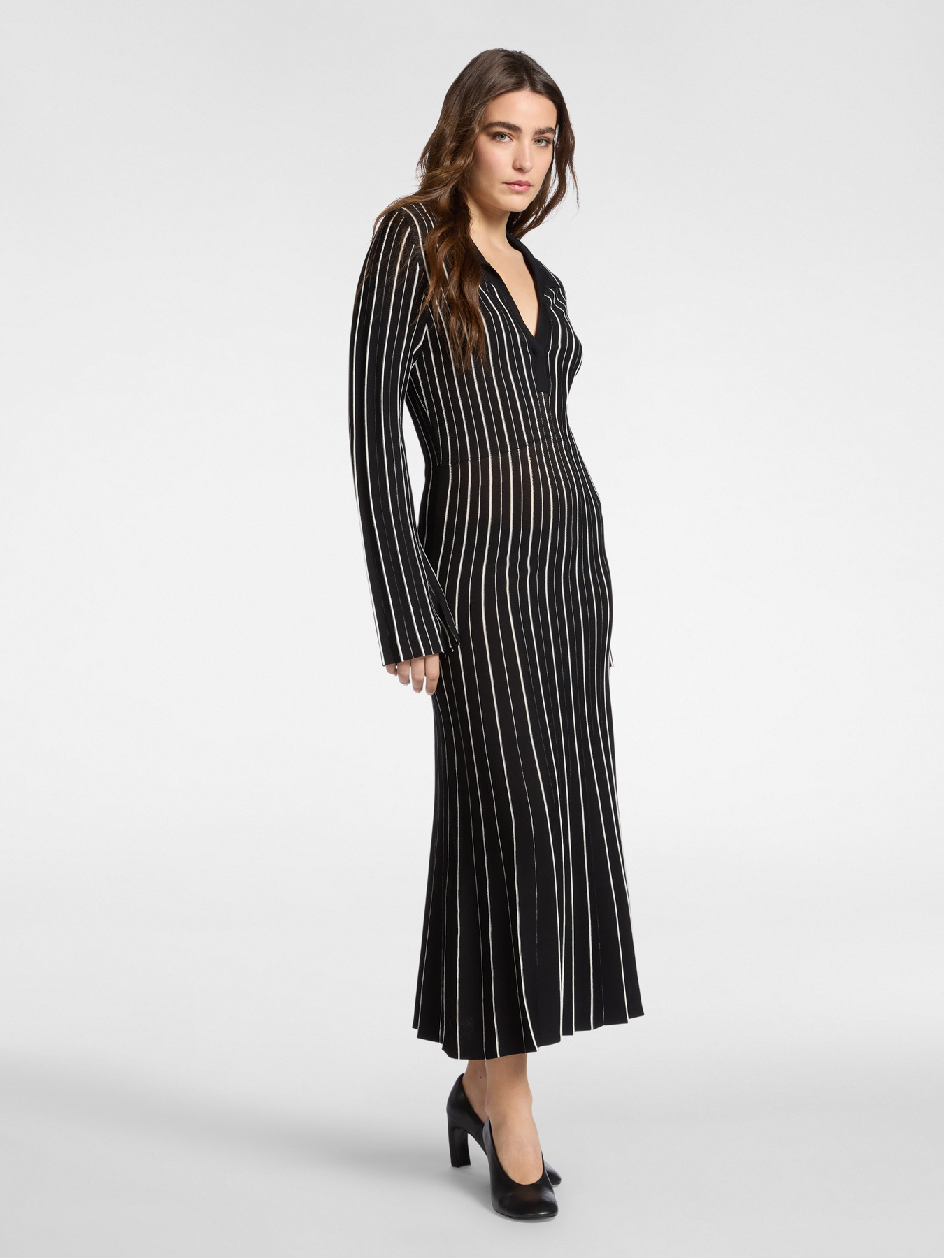 Striped knit dress image number 3