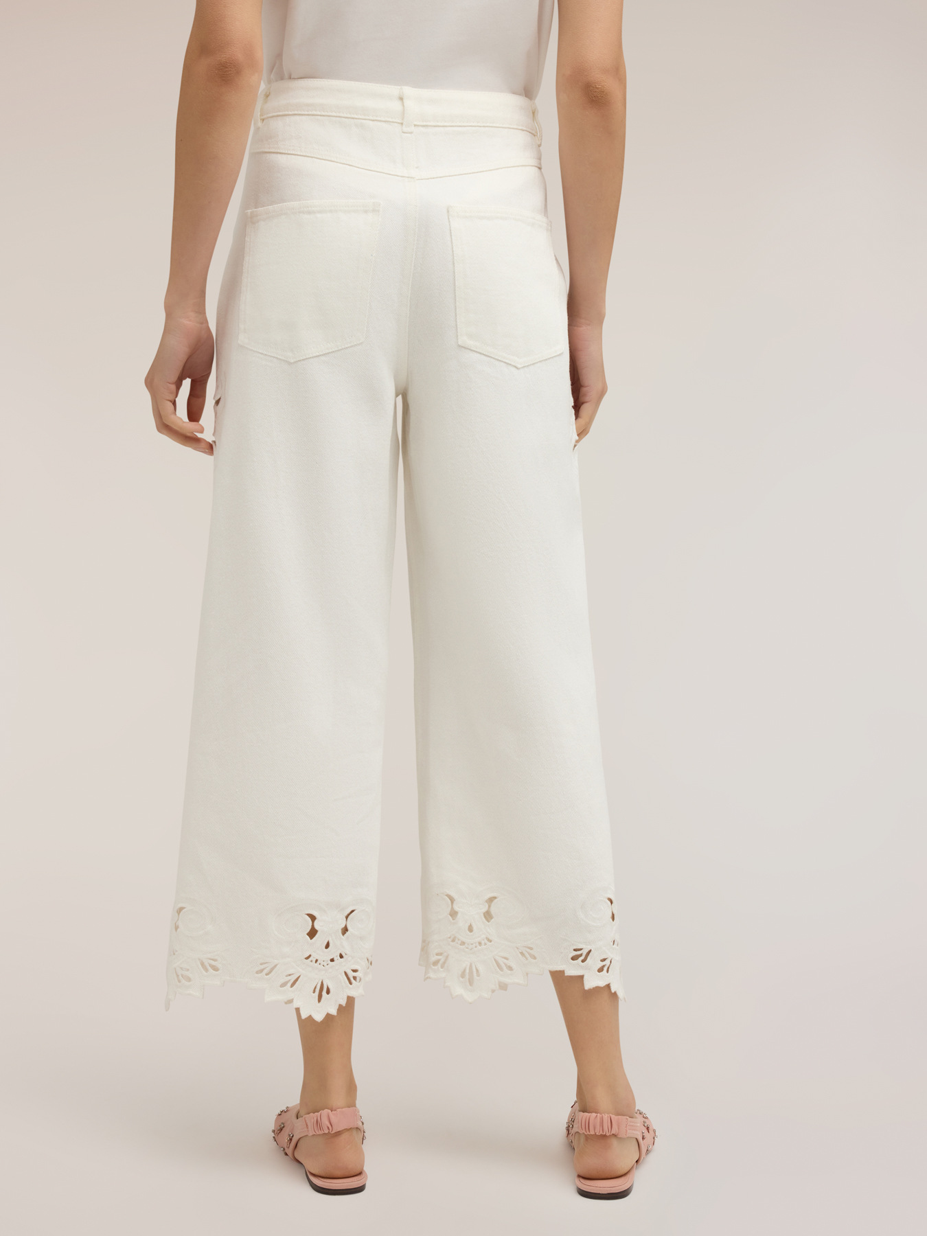 Pantaloni cropped cu broderii sangallo image number 1