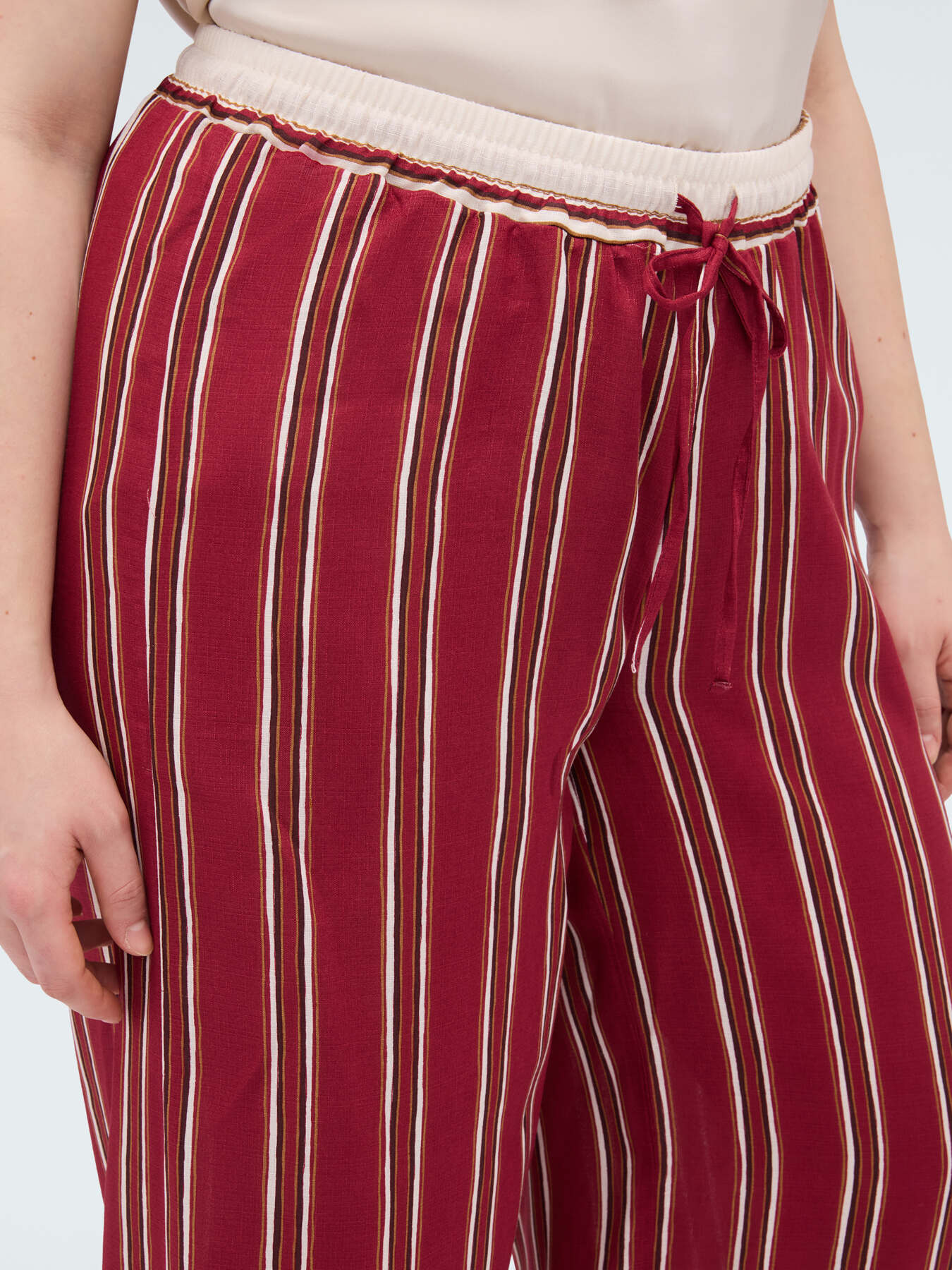 Wide-Leg-Hose aus Viskose mit Streifen image number 3