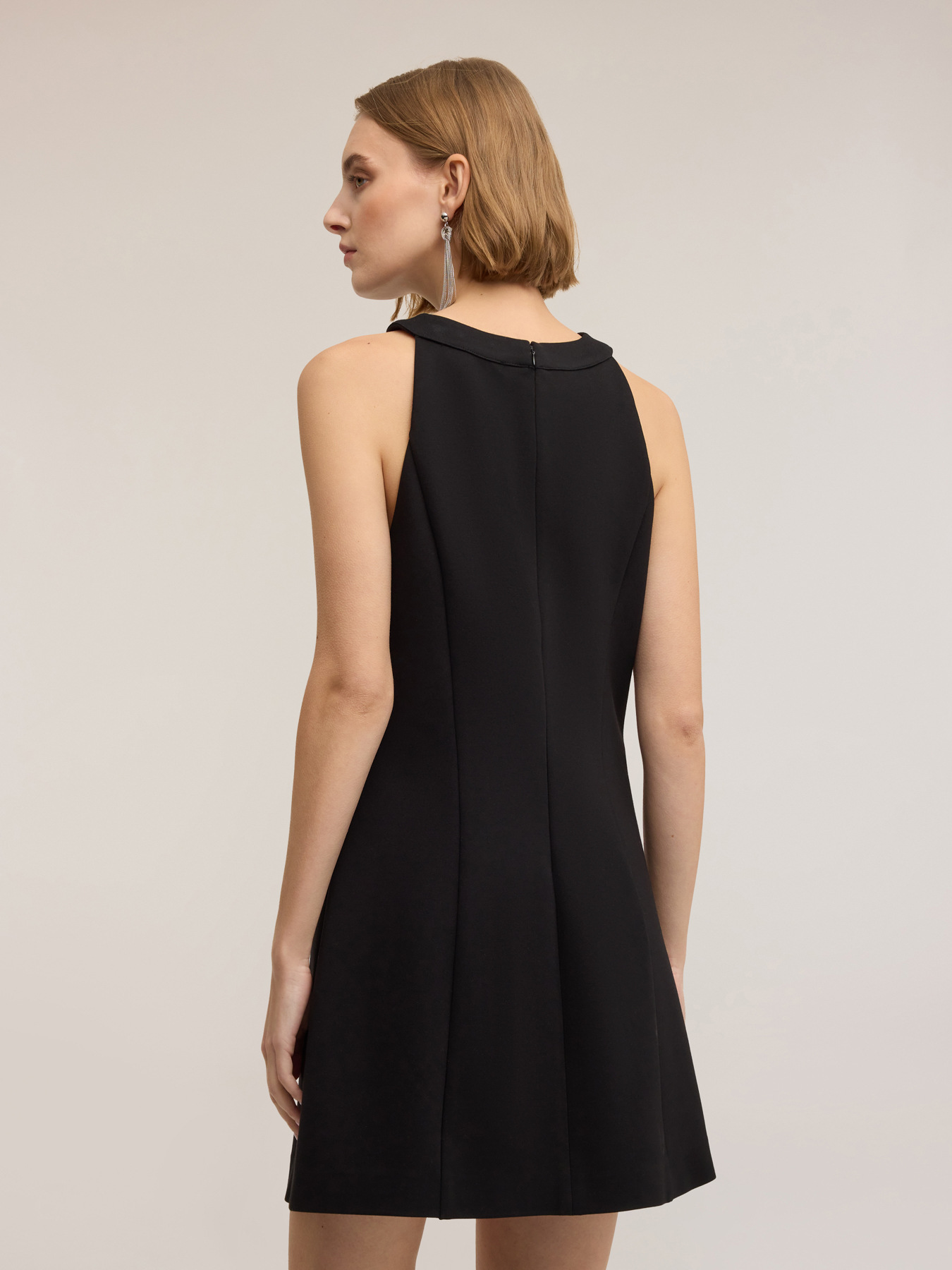 Robe fourreau en point de Milan avec applications image number 1