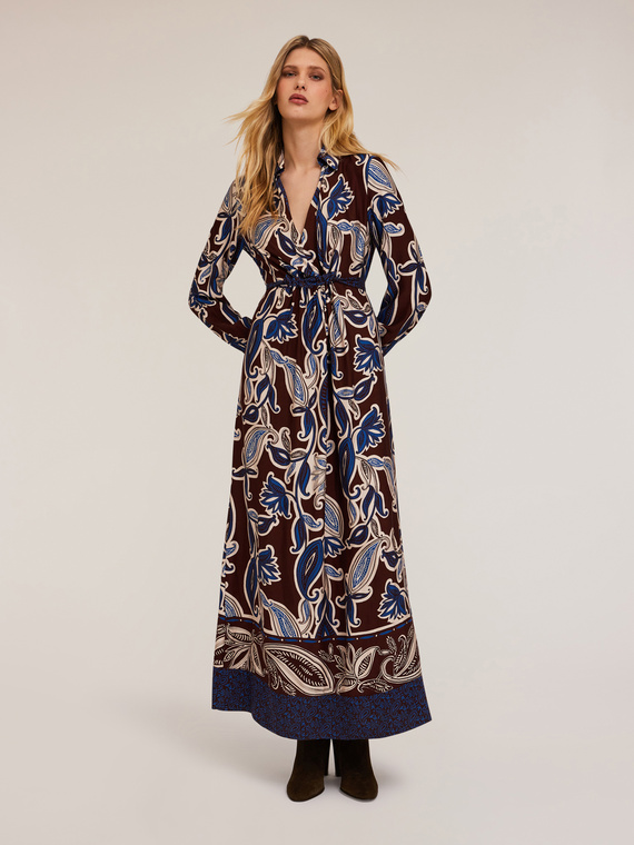 Robe longue en viscose à imprimé foulard
