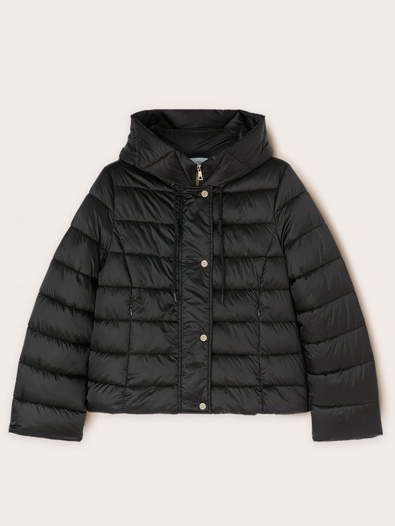 Piumino in nylon lucido