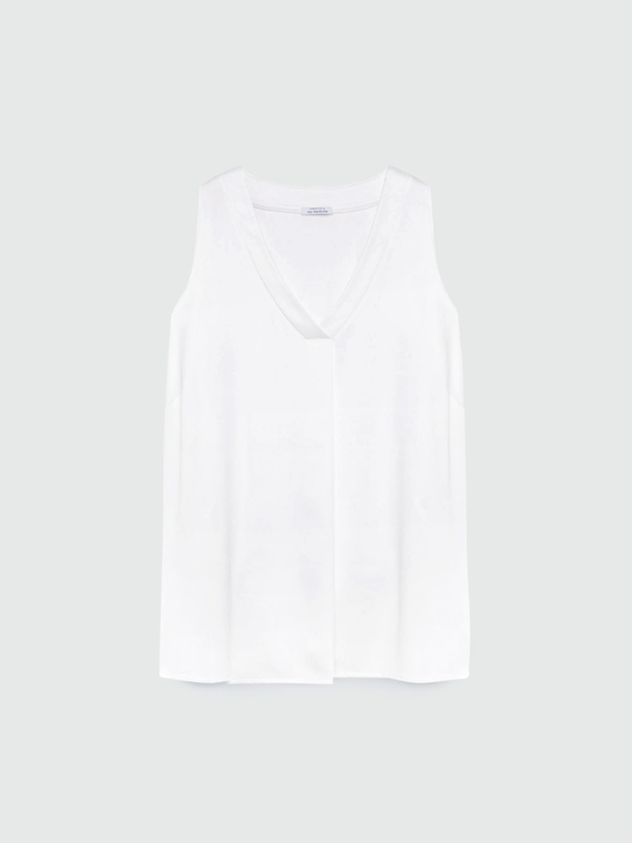Top with front pleat