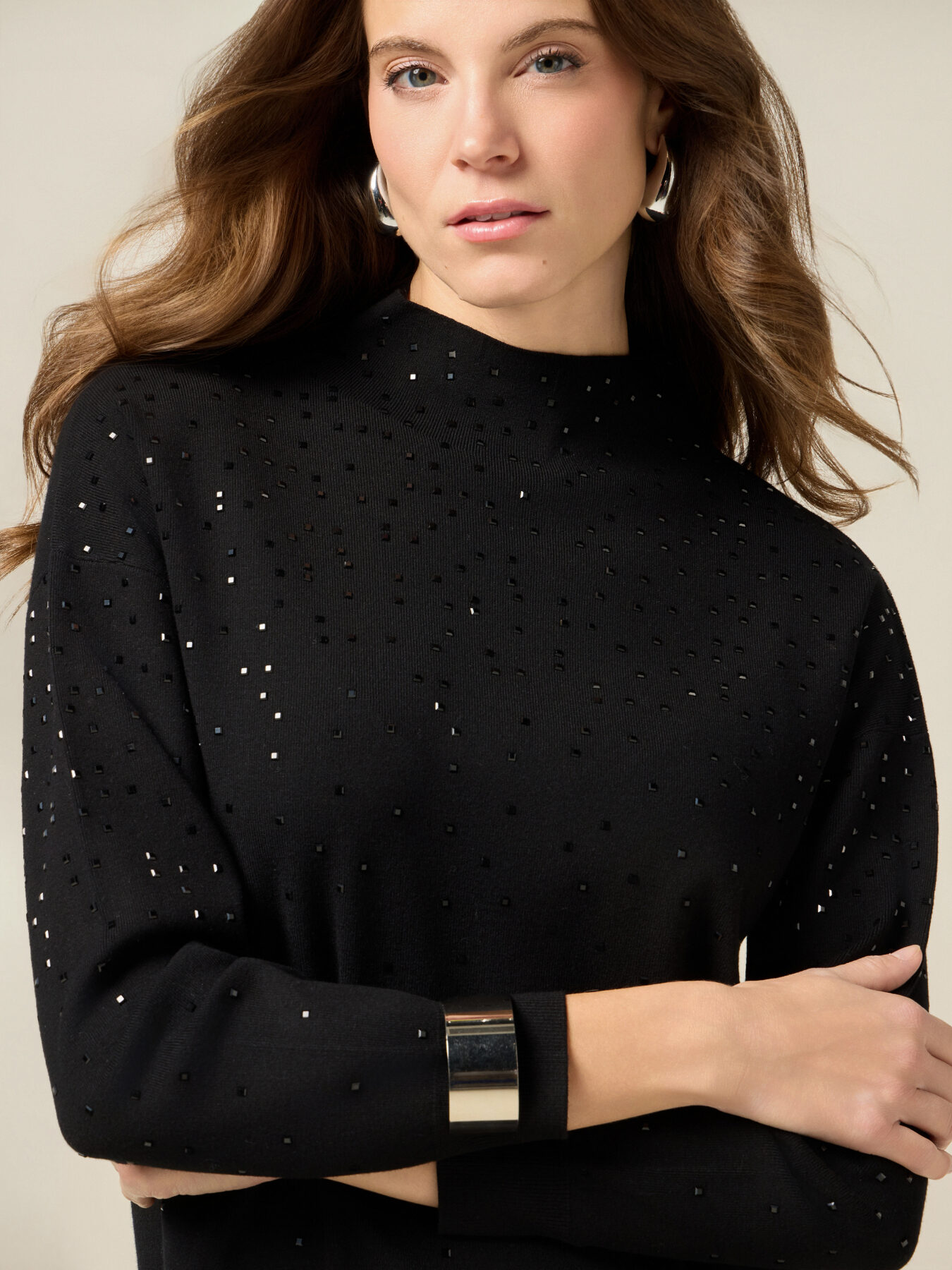 Maglia dolcevita con cristalli image number 2