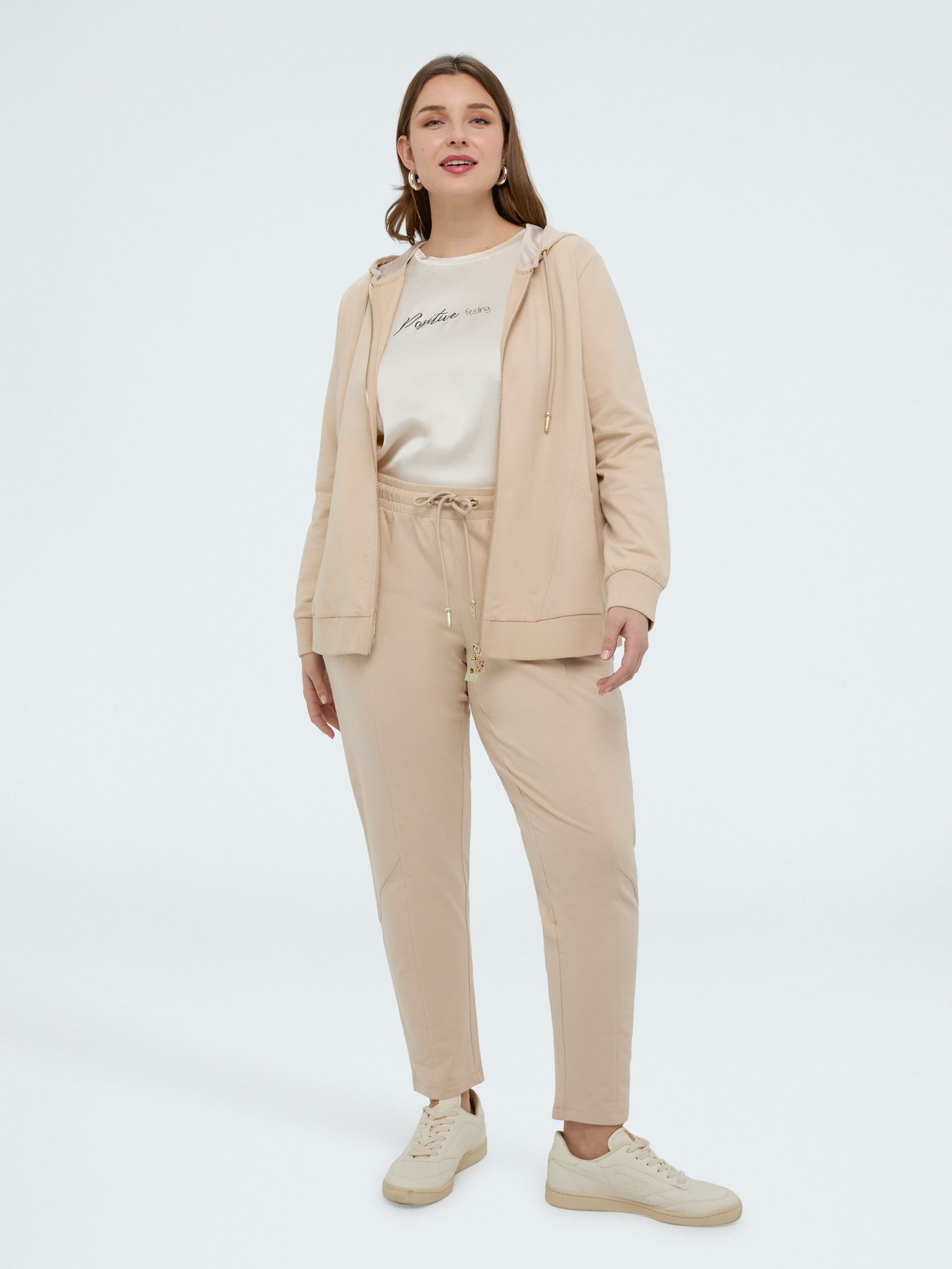 Pantaloni joggers in felpa con coulisse image number 3