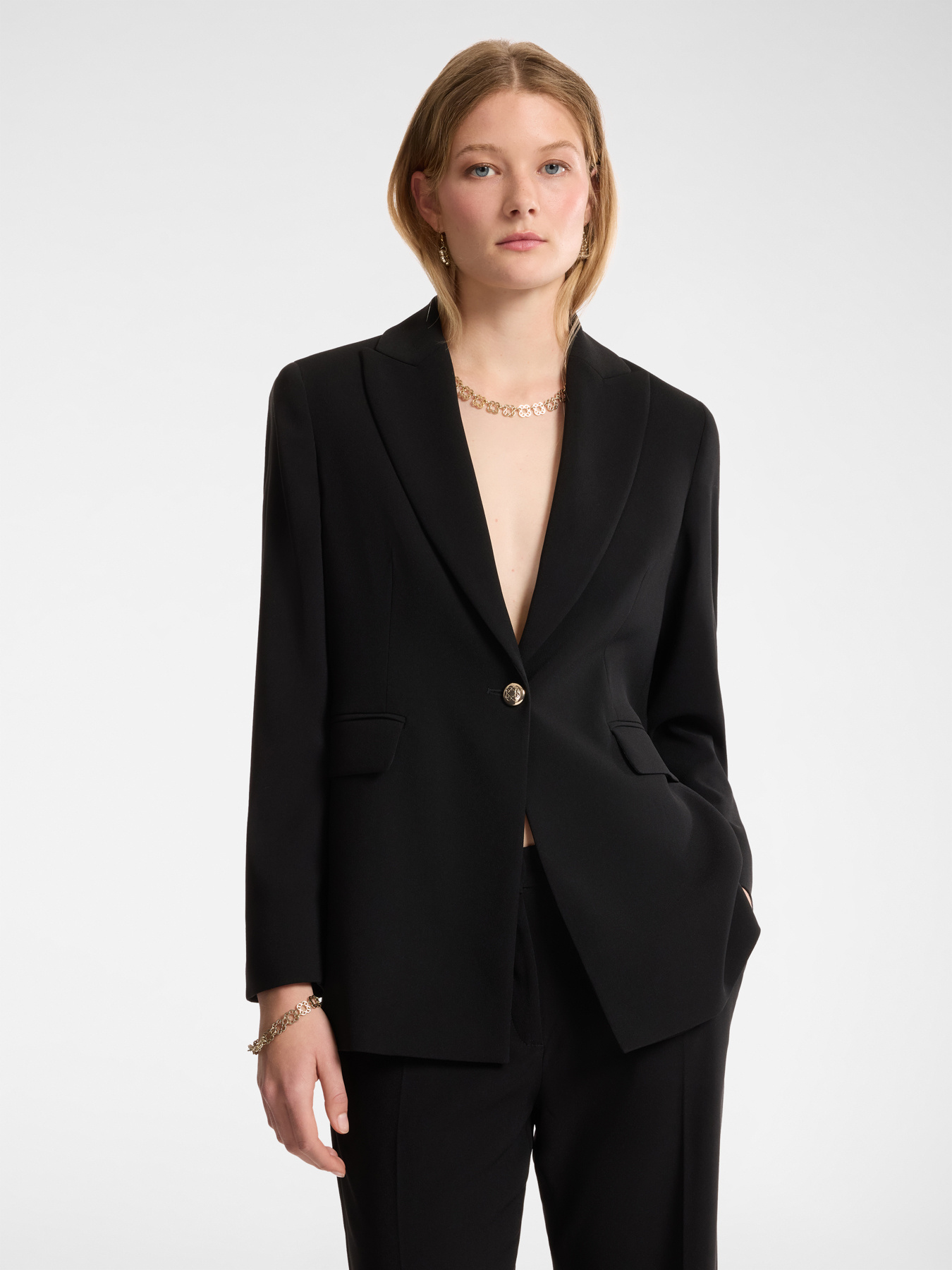 Blazer monopetto in tessuto crêpe image number 0