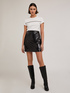 T-shirt con ricamo di cristalli image number 2