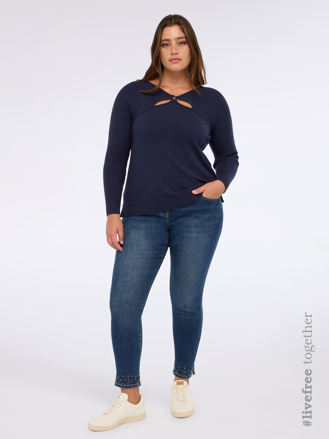 Jeggings with glittery appliqués image number 0