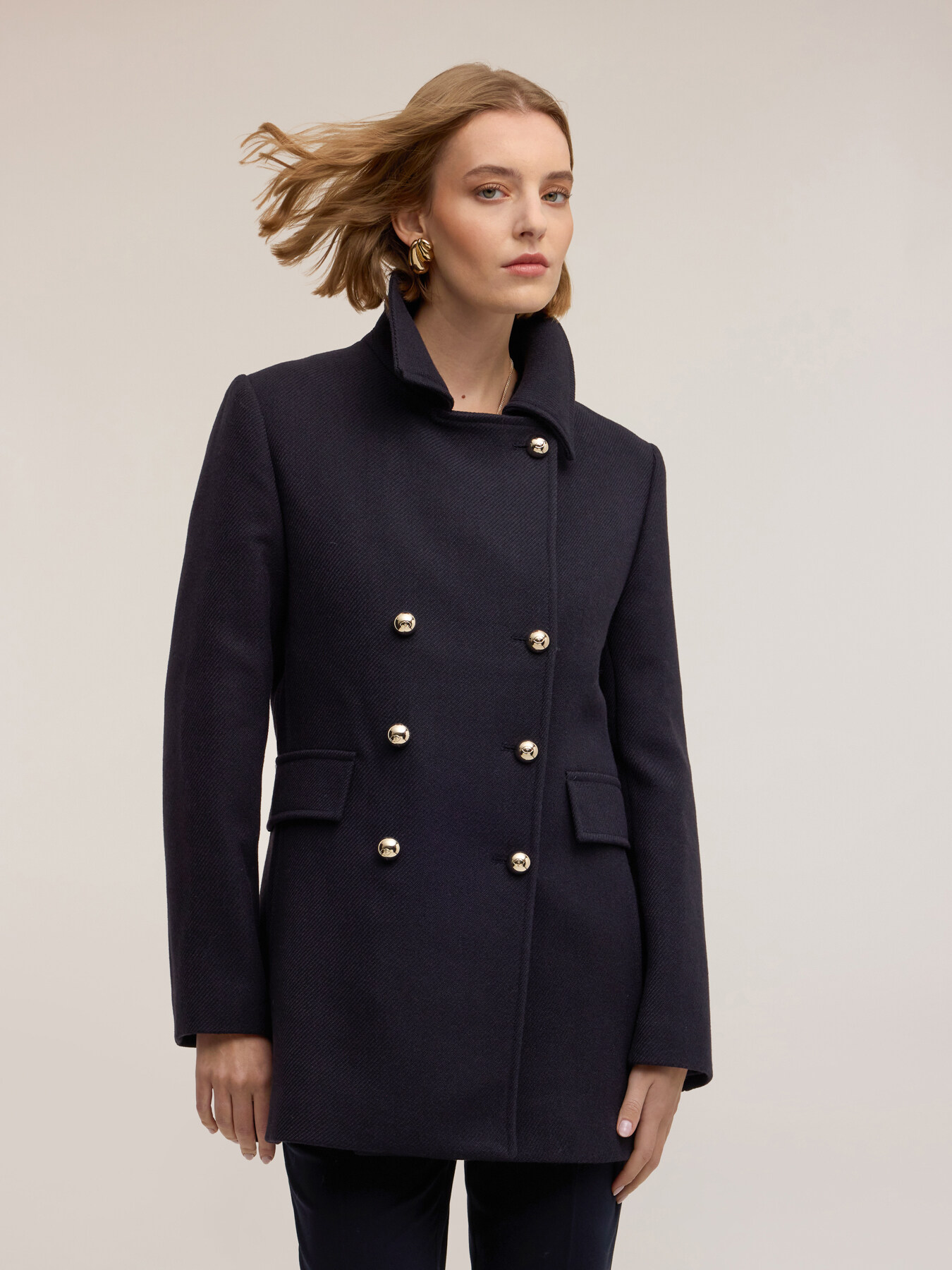 Double-breasted wool coat image number 2
