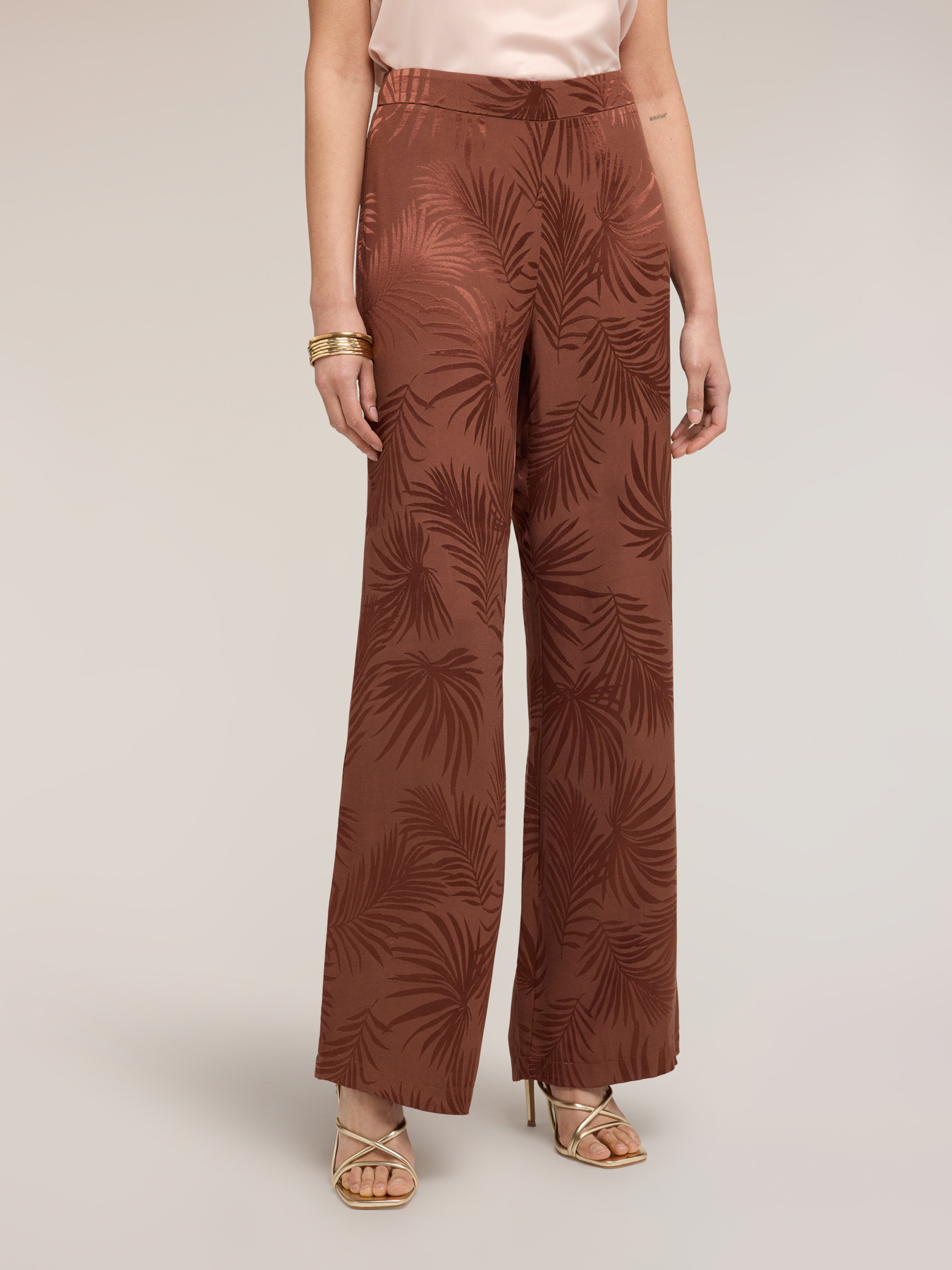 Pantalones palazzo en raso jacquard image number 1