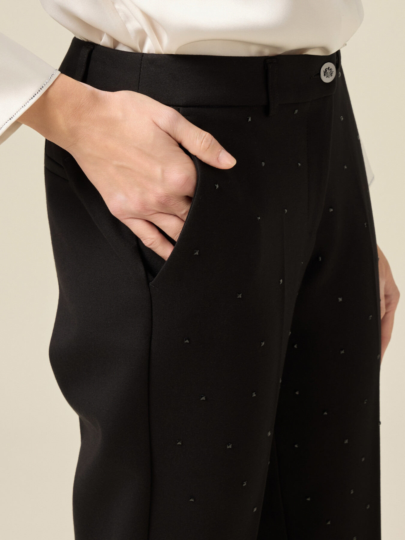 Cigarette pants with crystals image number 2