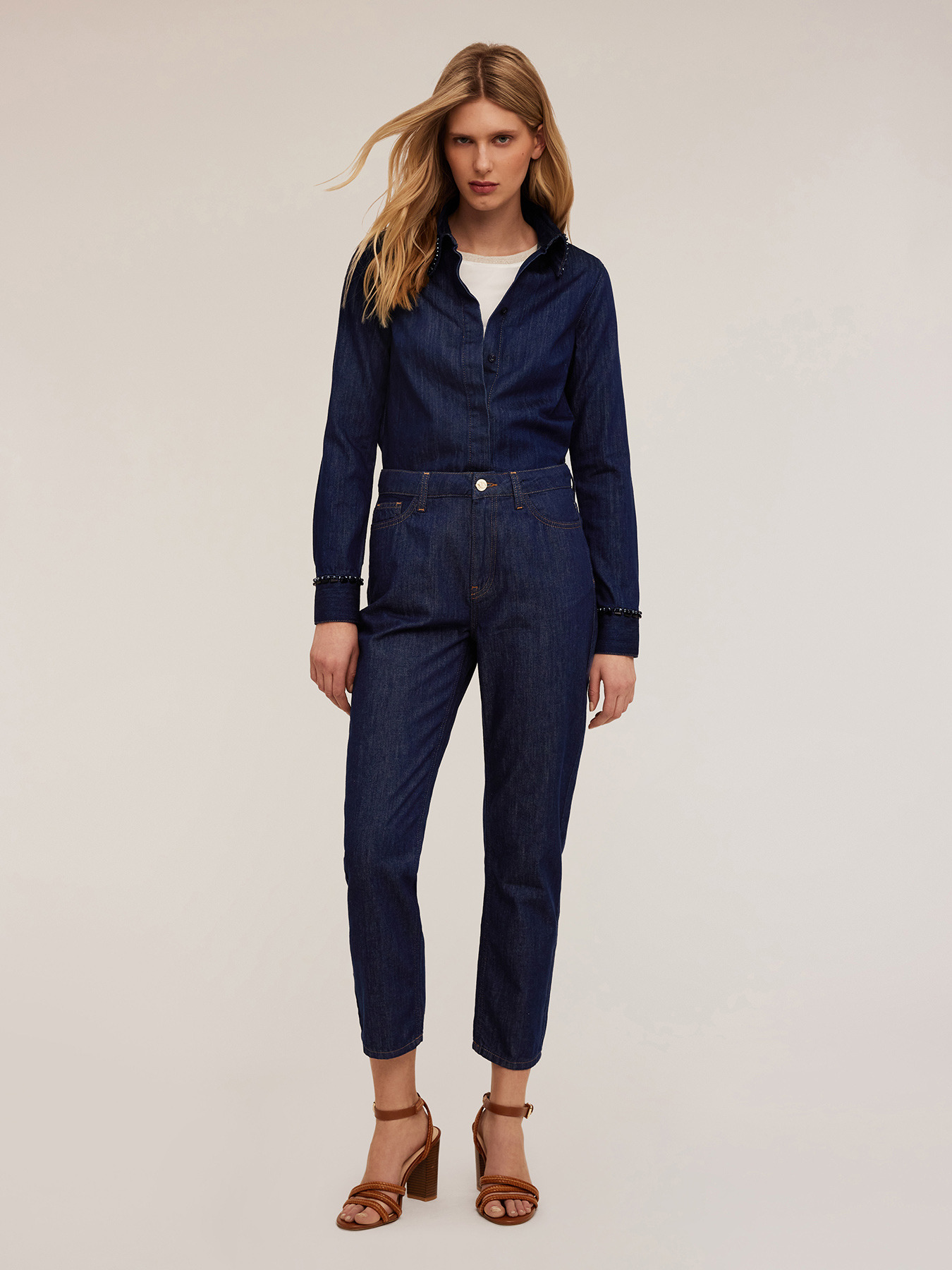 Camicia in denim con ricamo di pietre image number 0