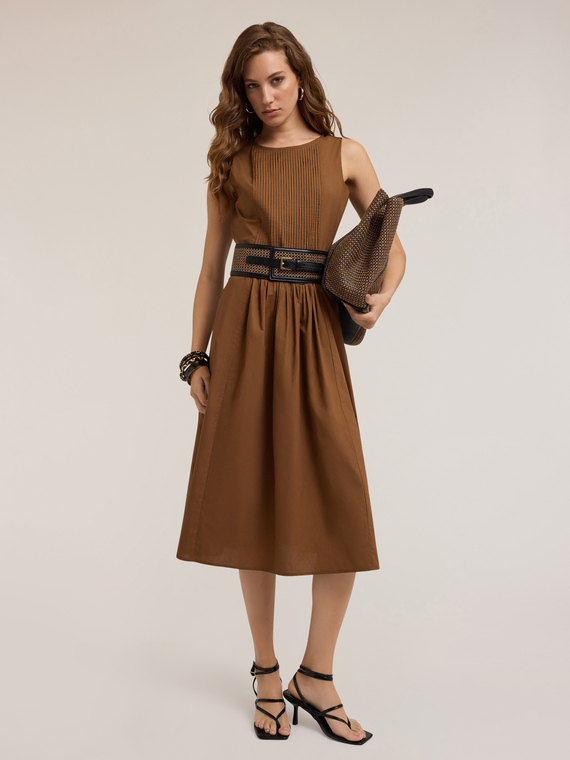 Plissiertes Kleid aus Popeline