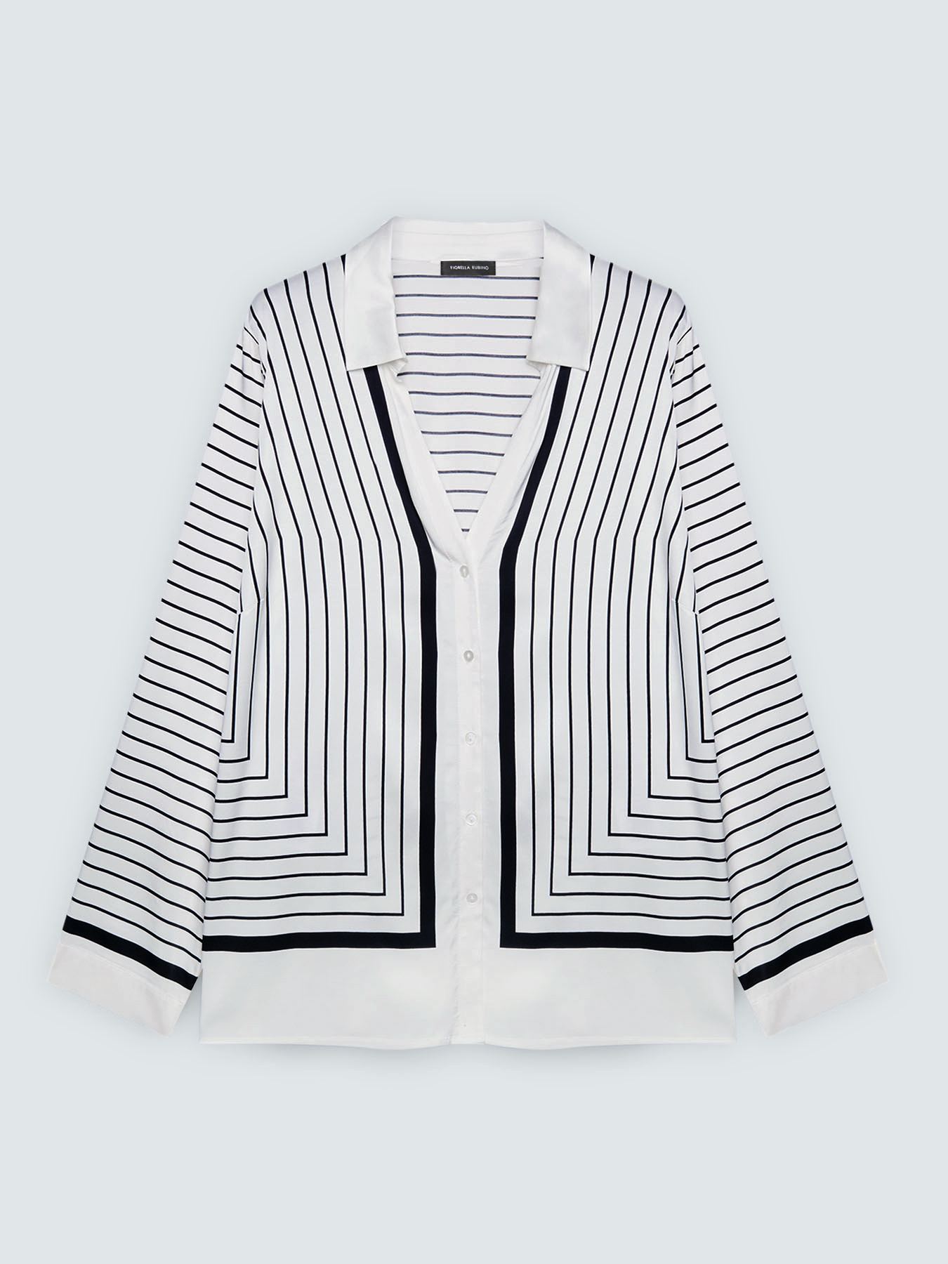 Camicia a righe con scollo a V image number 5