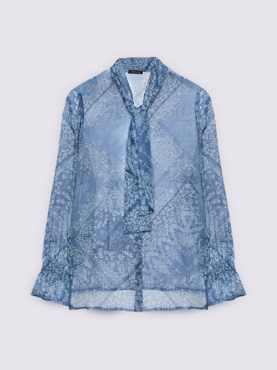 Bluse mit Bandana-Druck und Schleife am Kragen