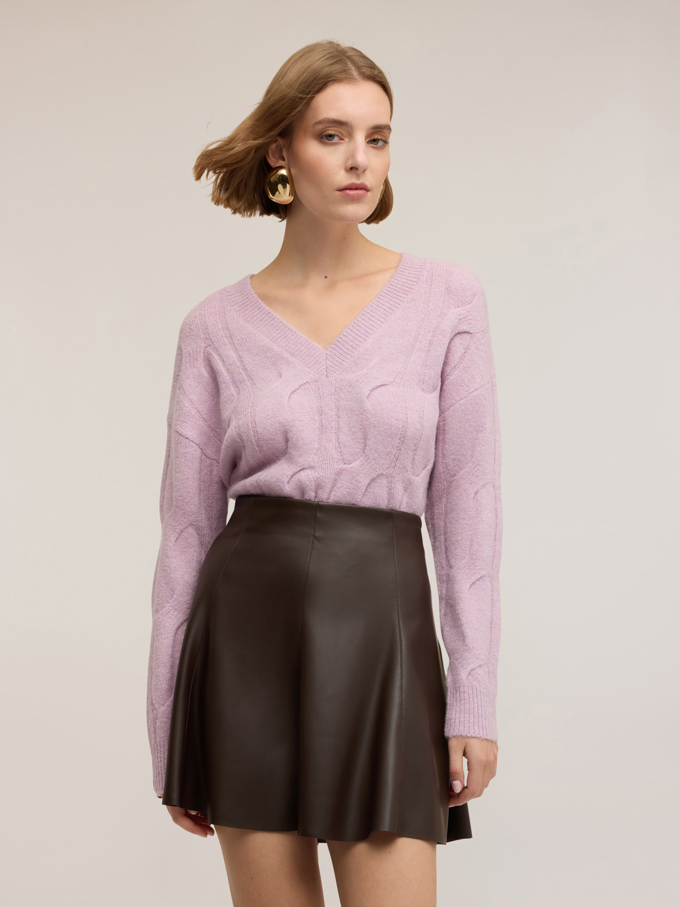 Cable knit sweater in wool blend image number 2