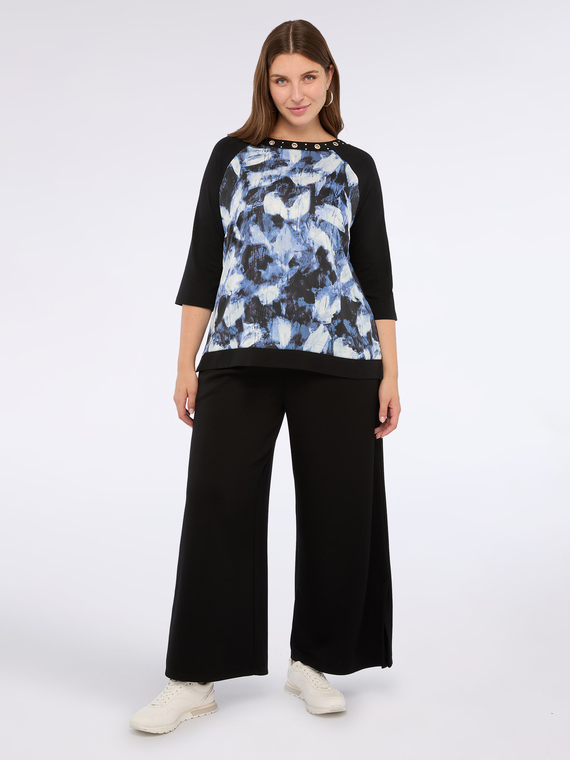 T-shirt bimaterica con occhielli sullo scollo