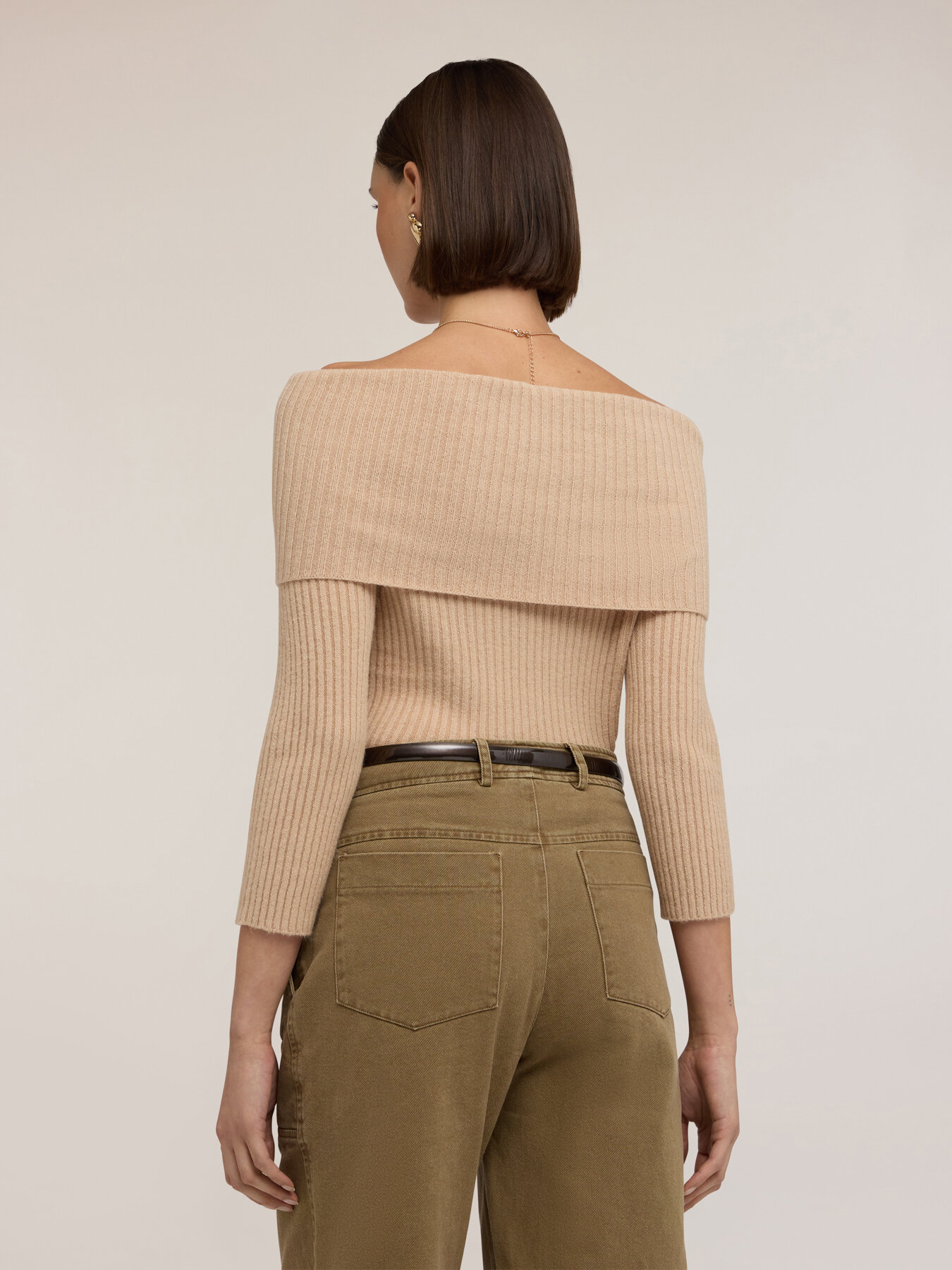 Off-shoulder ribbed viscose sweater image number 1