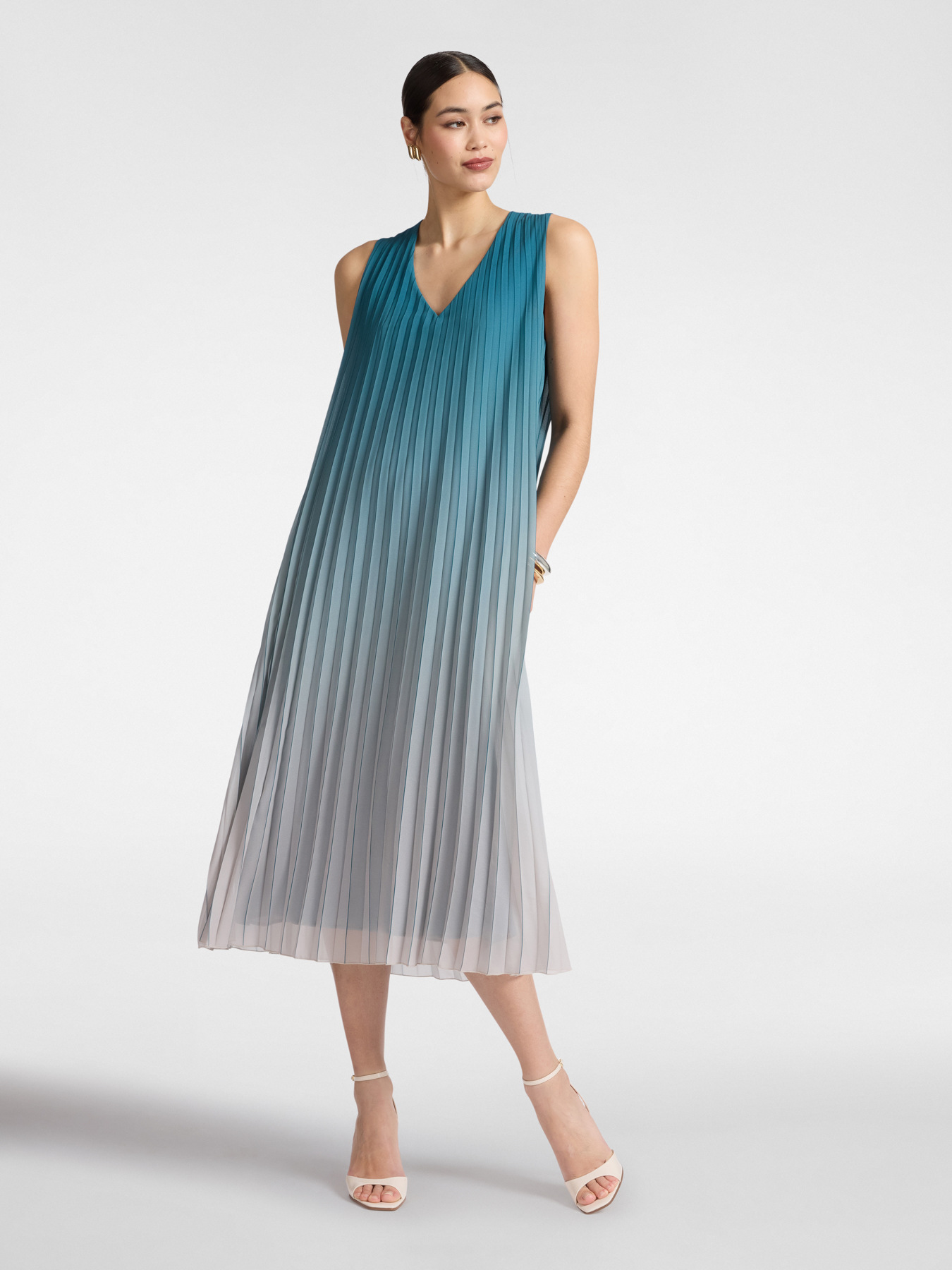 Long pleated dress image number 2
