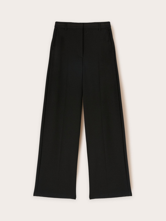 Trousers with stitching